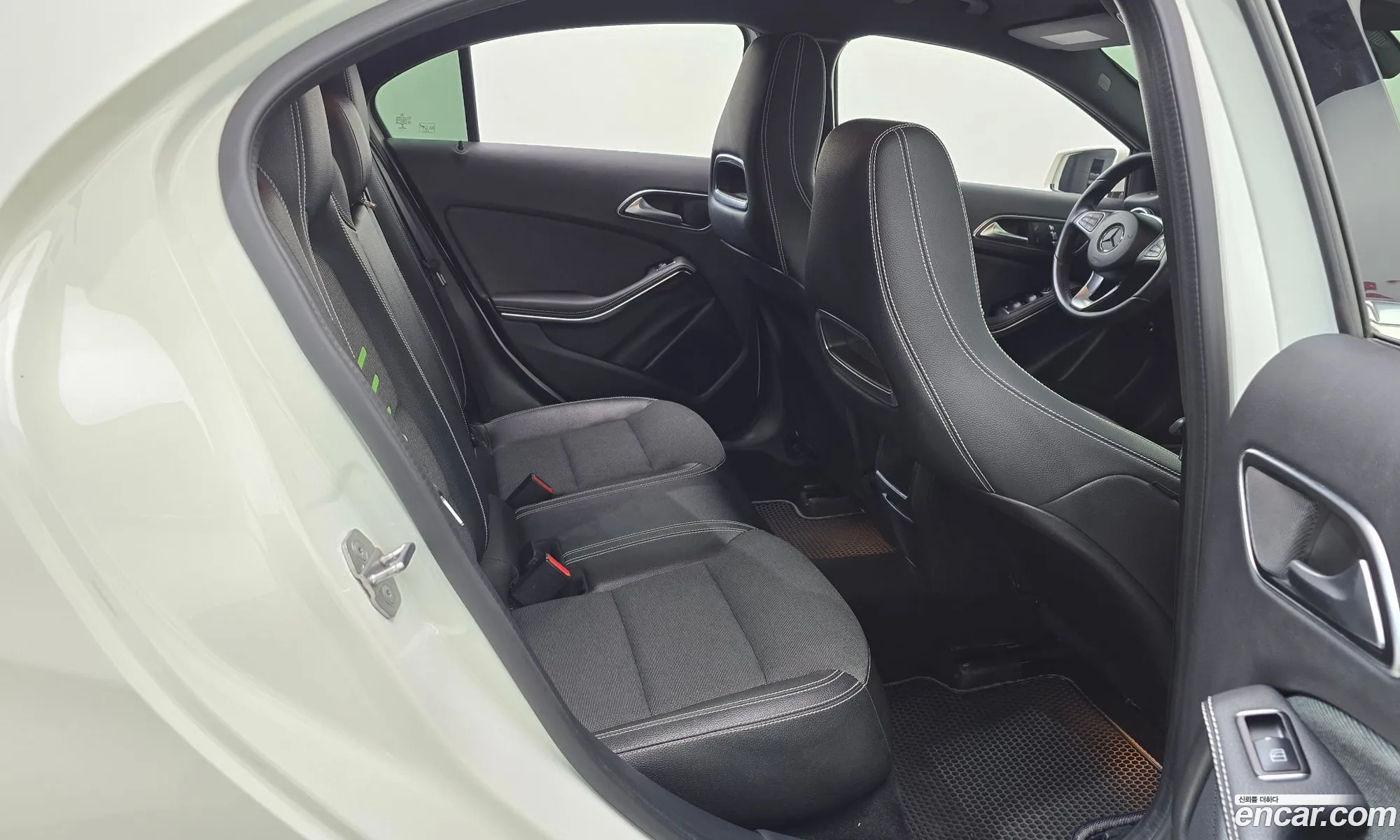 Mercedes-Benz A-Class W176 2018 — 10