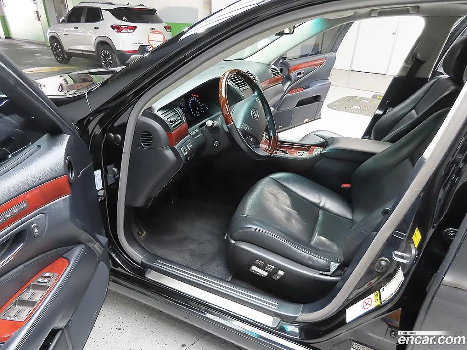 Lexus LS460 2007 — 11