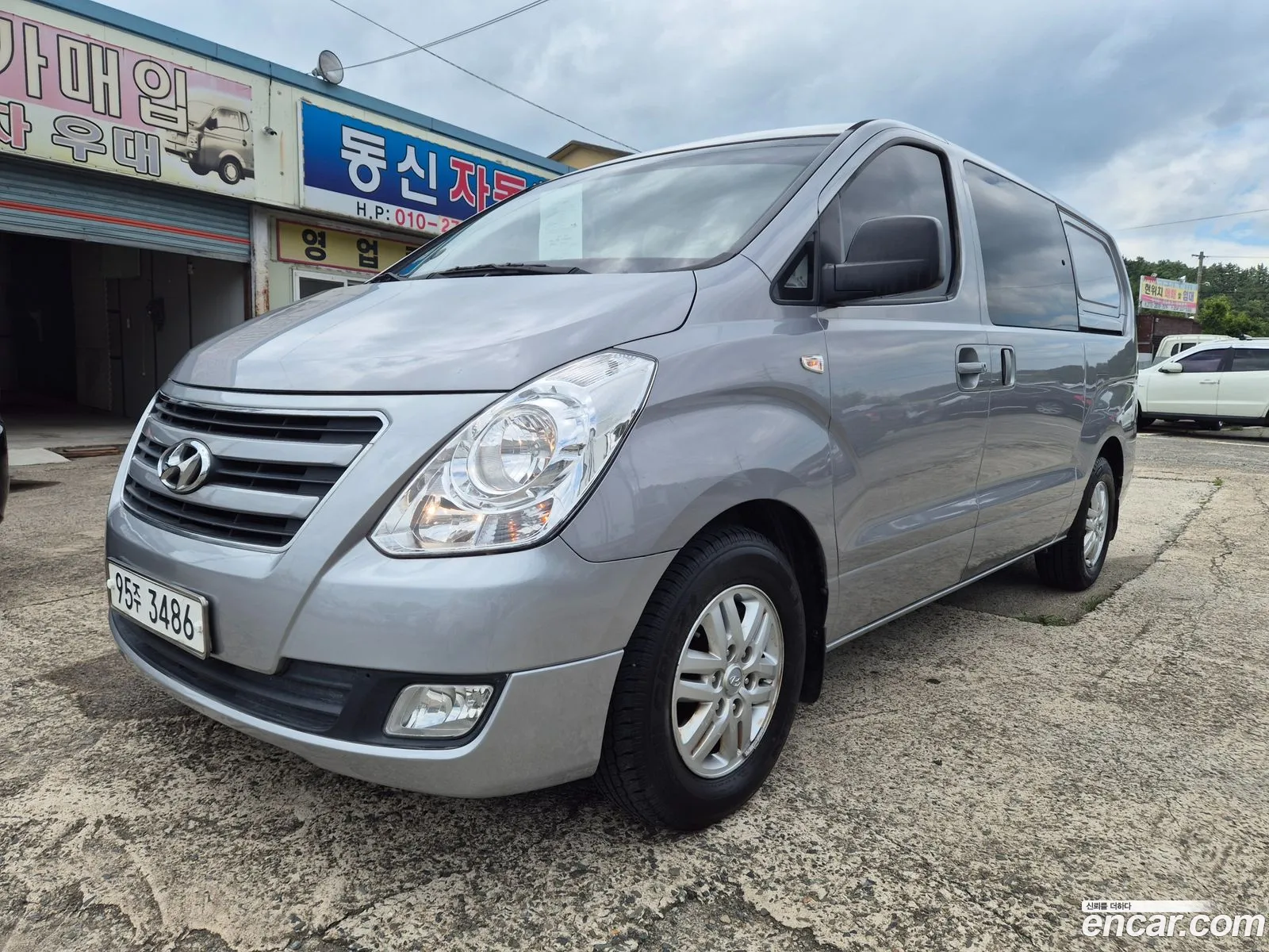Hyundai Grand Starex 2017 — 2