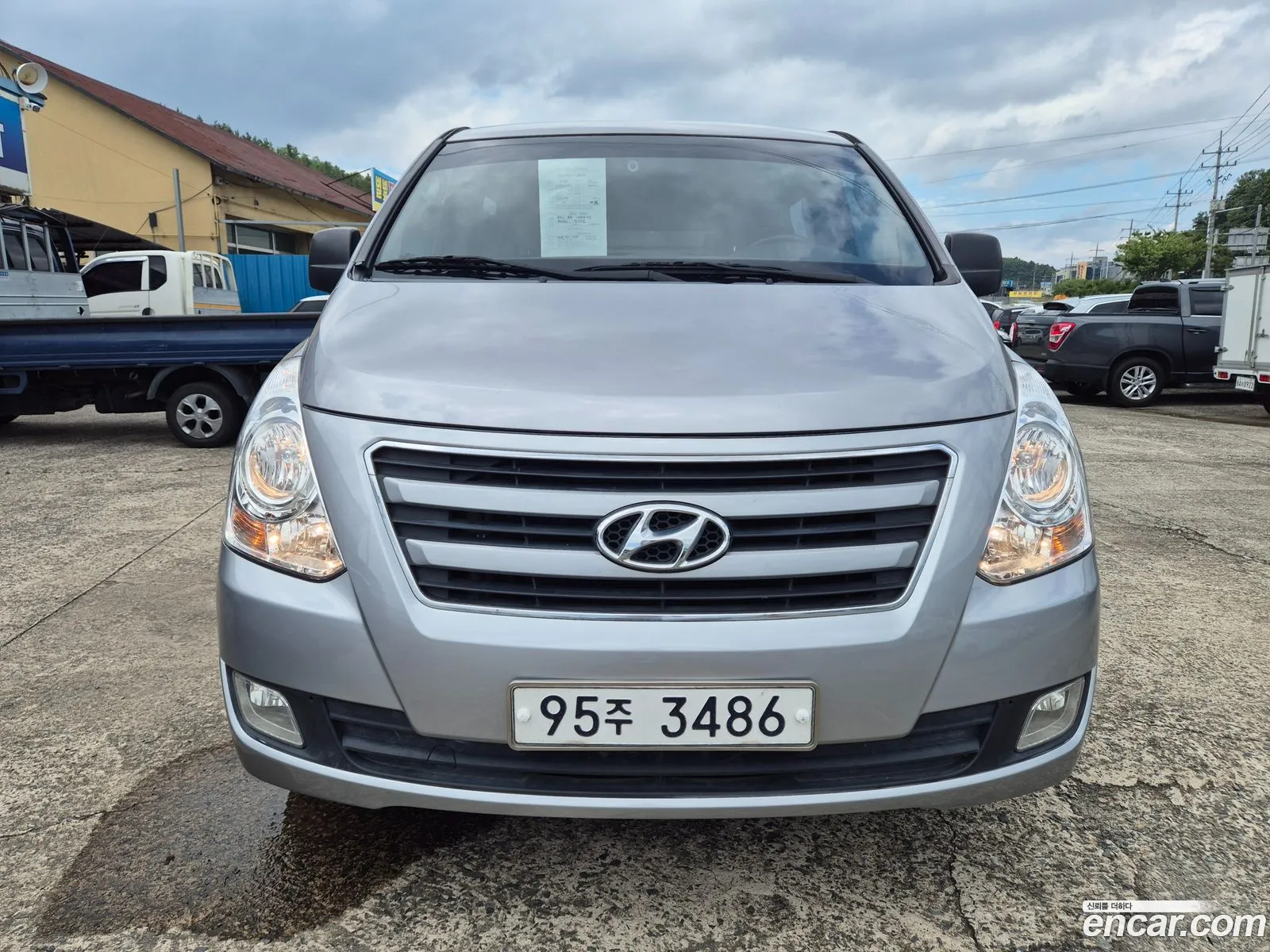 Hyundai Grand Starex 2017 — 12