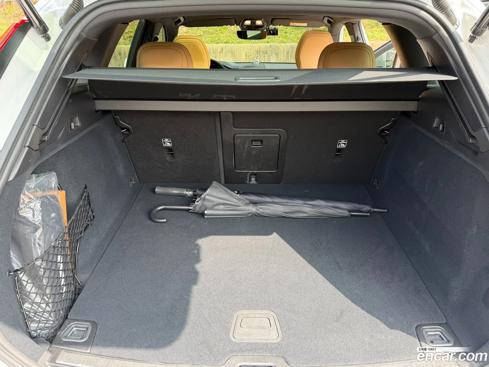 Volvo XC60 2025 — 2