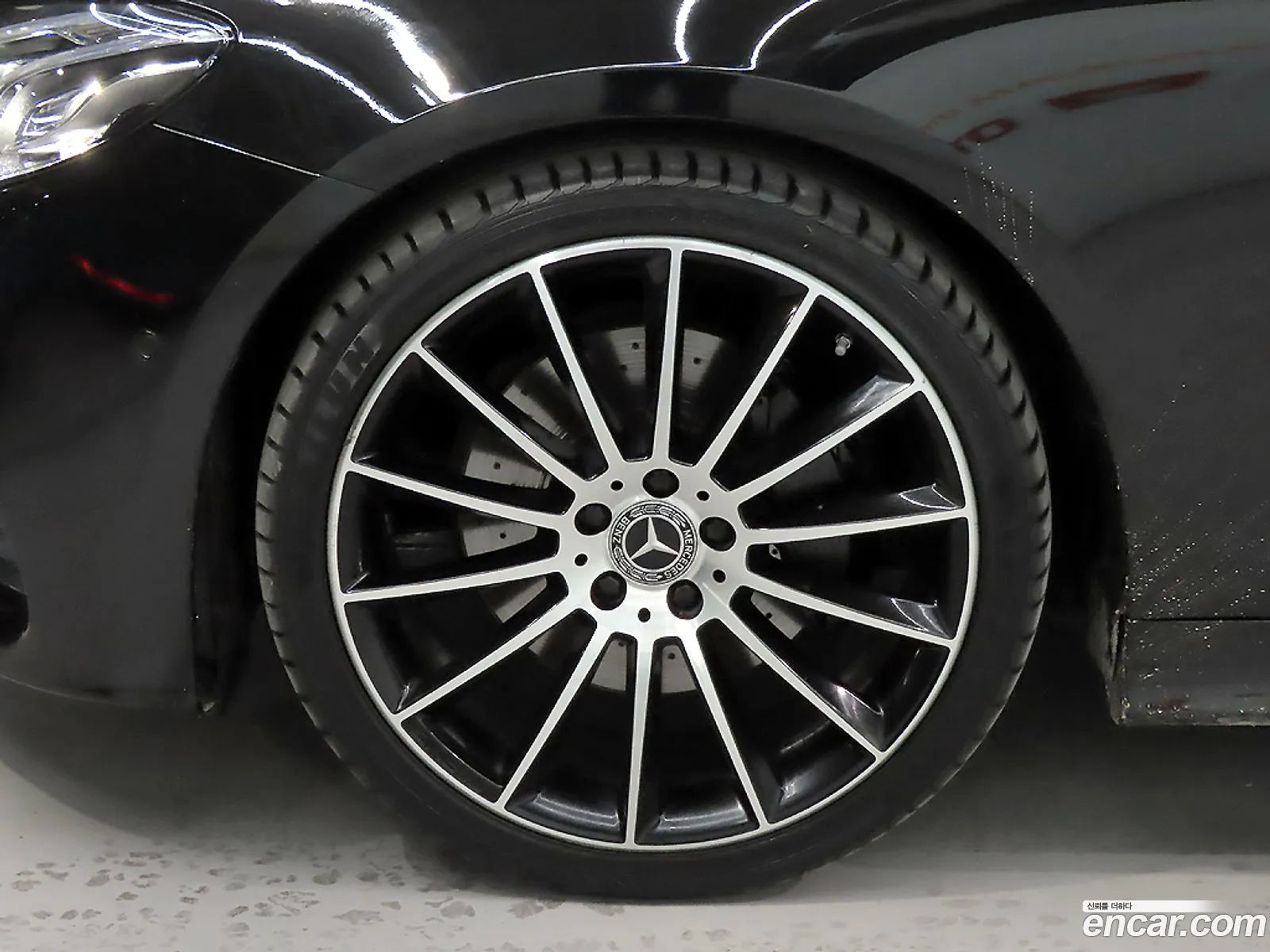 Mercedes-Benz E-Class W213 2018 — 18