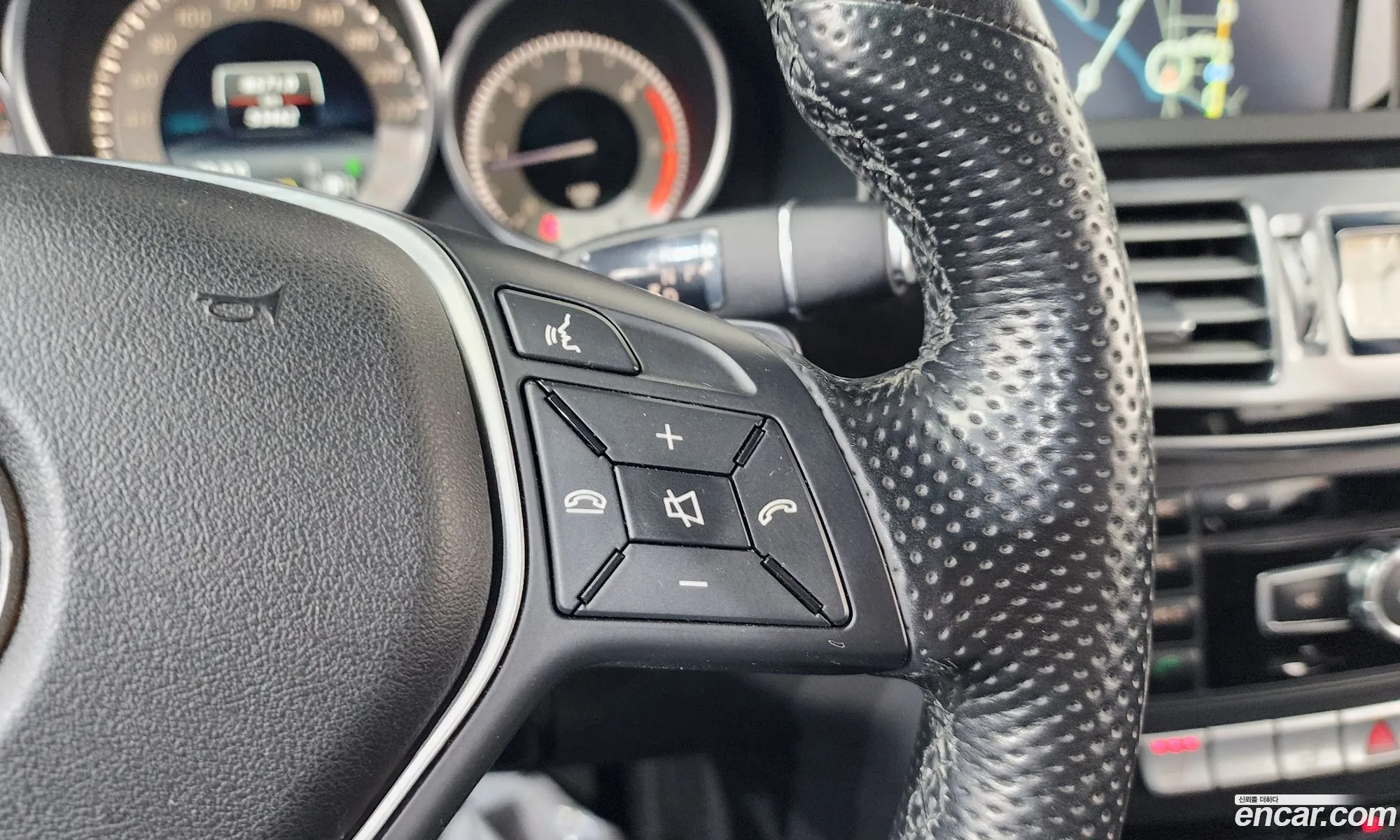Mercedes-Benz E-Class W212 2014 WDDHF8CB8EA988679 — 20