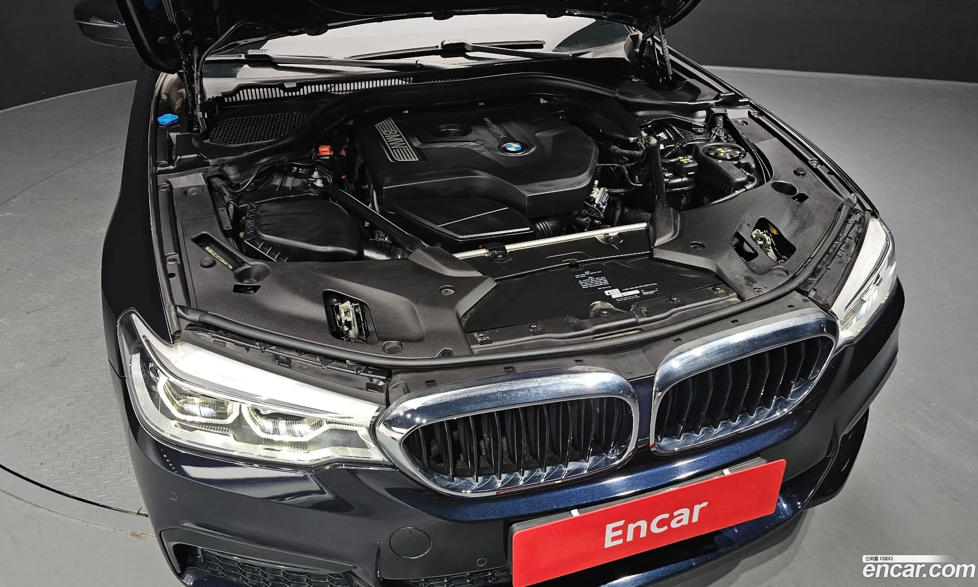 BMW 5 Series 2017 — 27