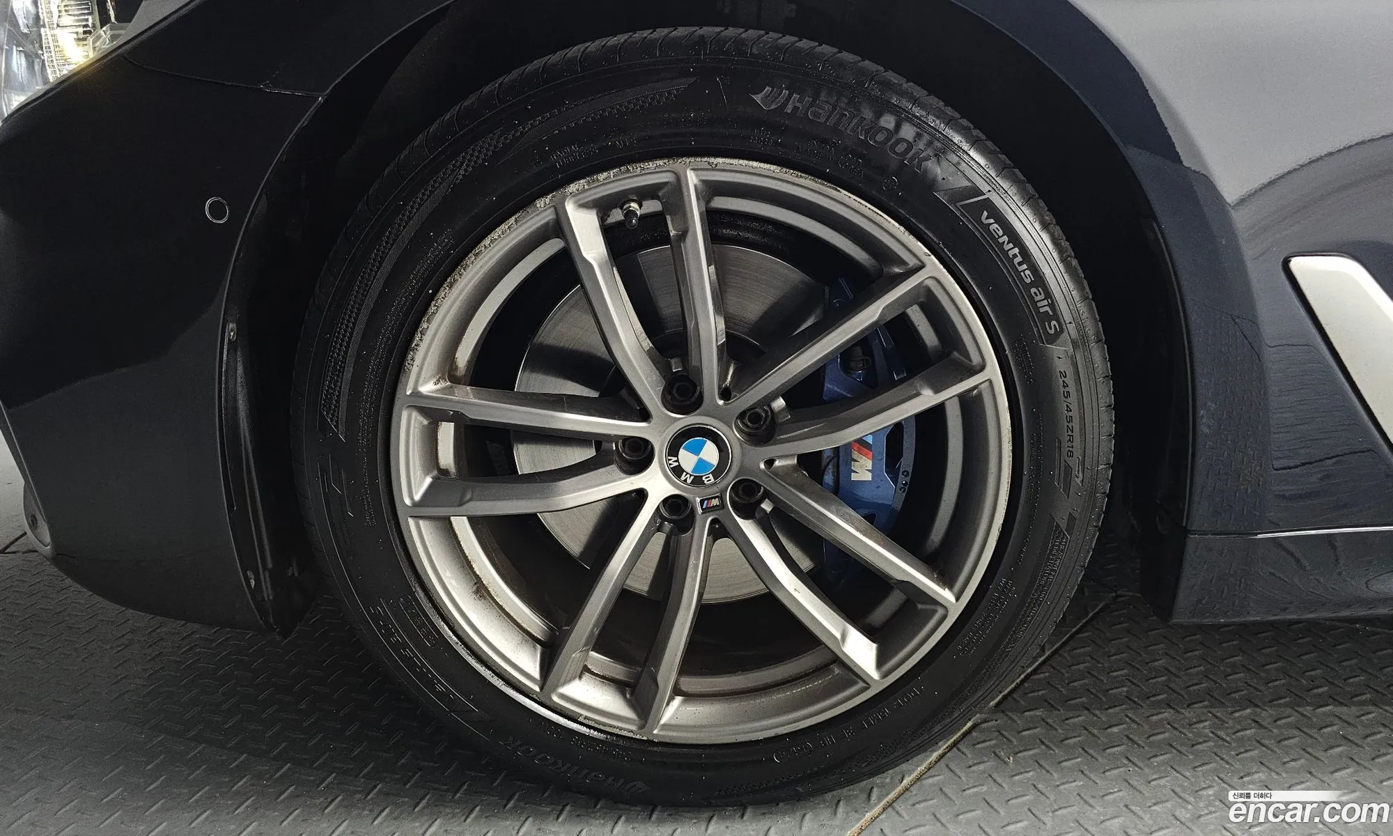 BMW 5 Series 2017 — 9
