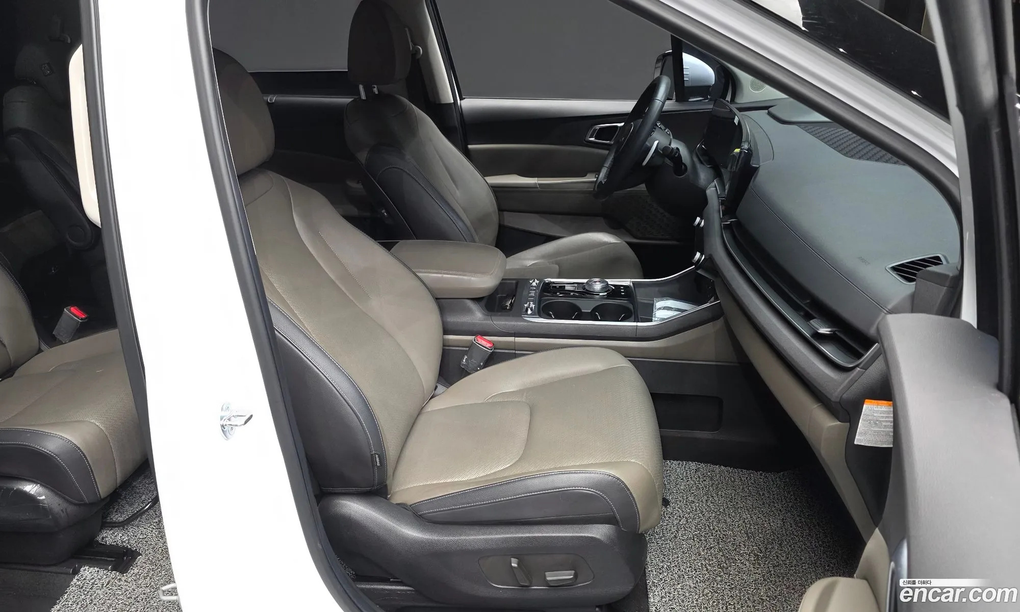 Kia Carnival 2024 — 8