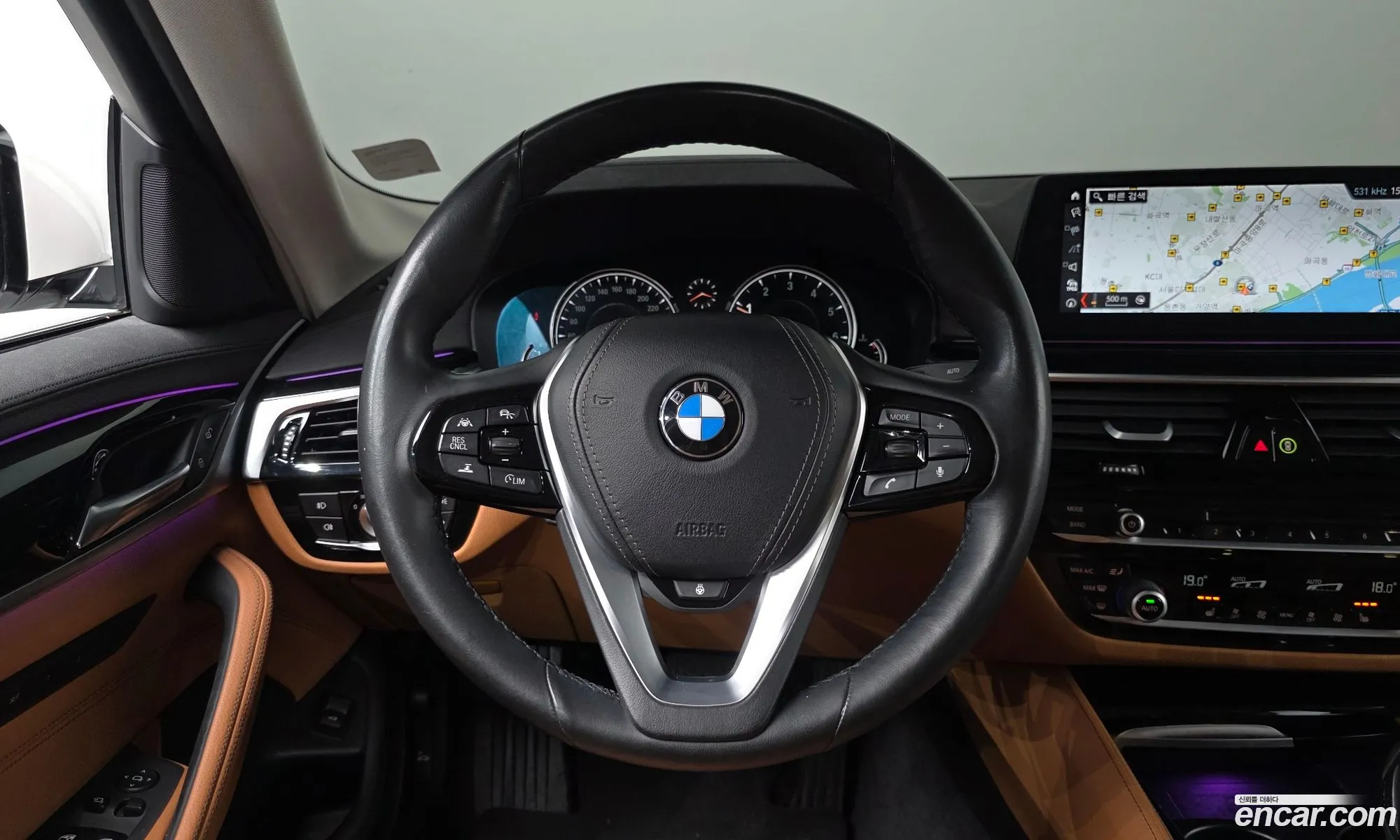 BMW 5 Series 2018 WBAJK7106JBH23752 — 11