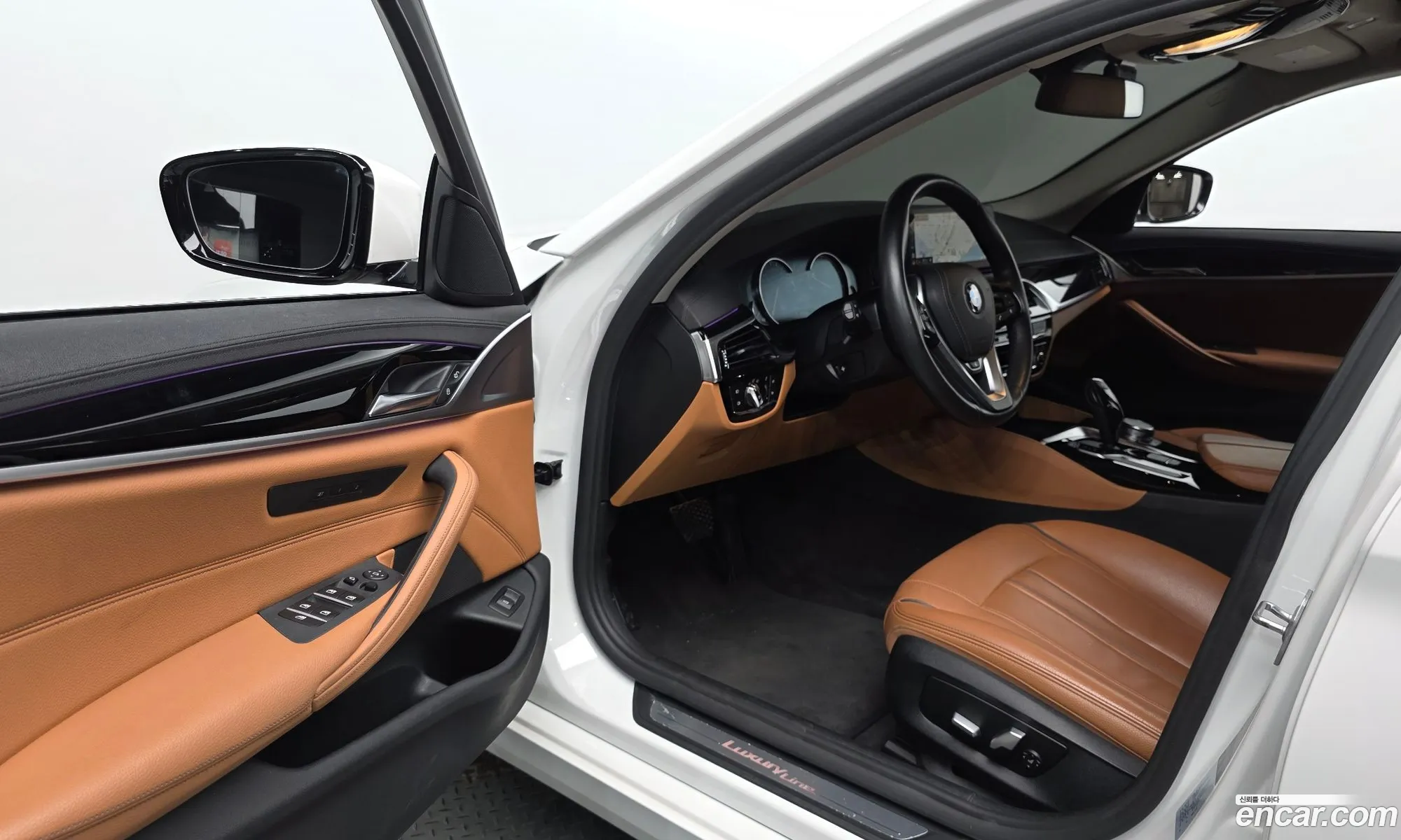 BMW 5 Series 2018 WBAJK7106JBH23752 — 2