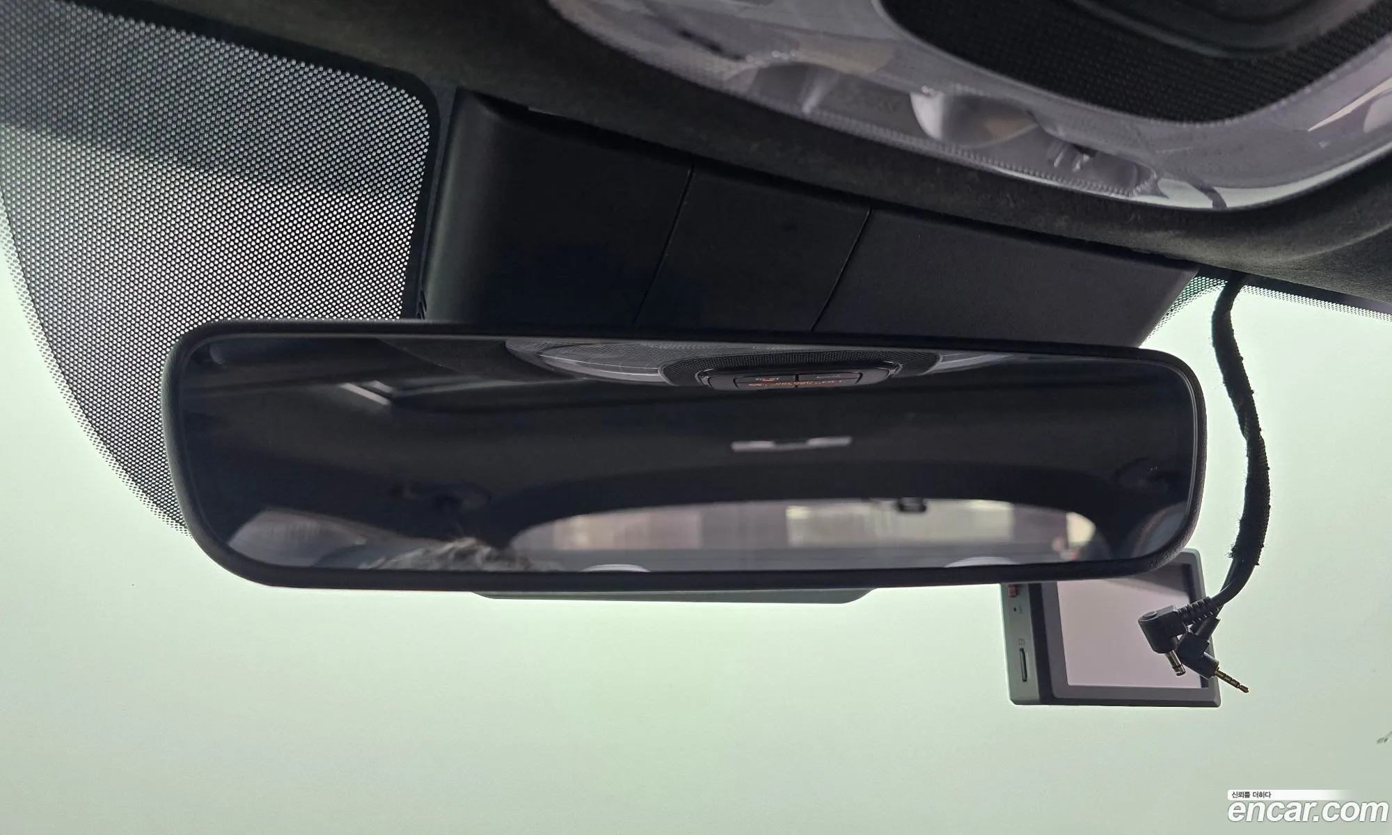 Hyundai Elantra 2021 — 17