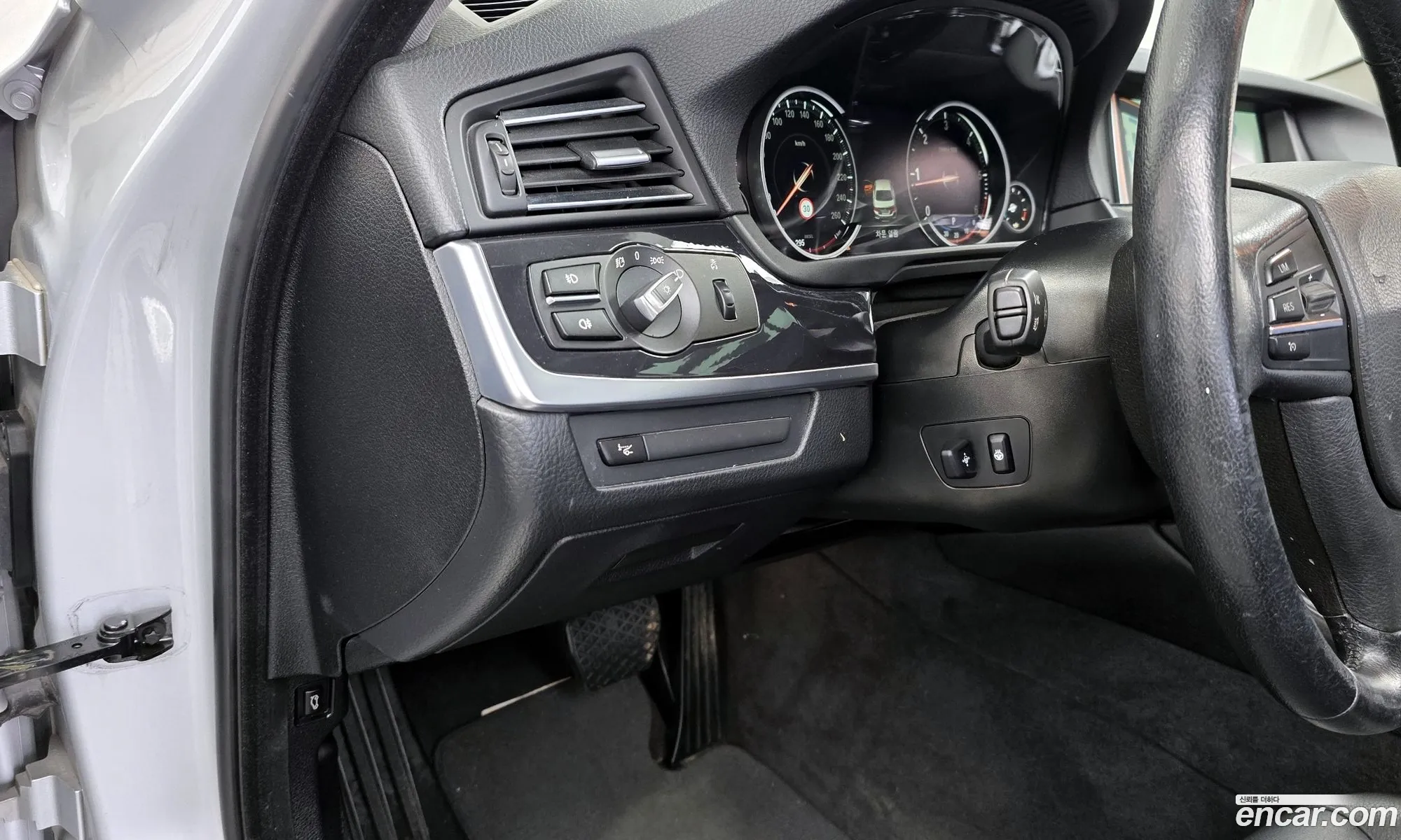 BMW 5 Series 2015 WBA5E7102GG156988 — 19