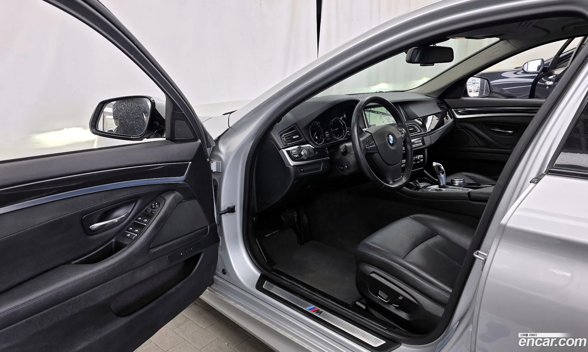 BMW 5 Series 2015 WBA5E7102GG156988 — 33