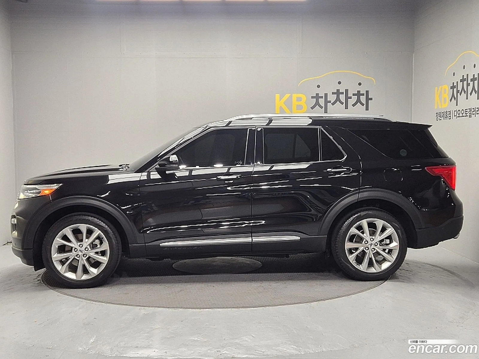 Ford Explorer 6th Gen 2022 — 10