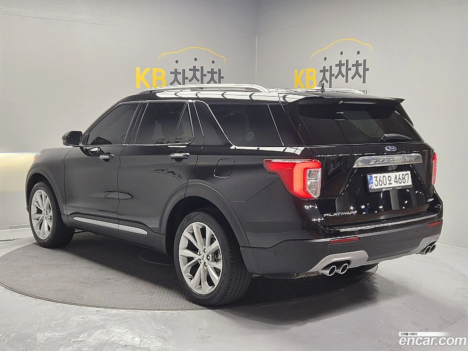 Ford Explorer 6th Gen 2022 — 4