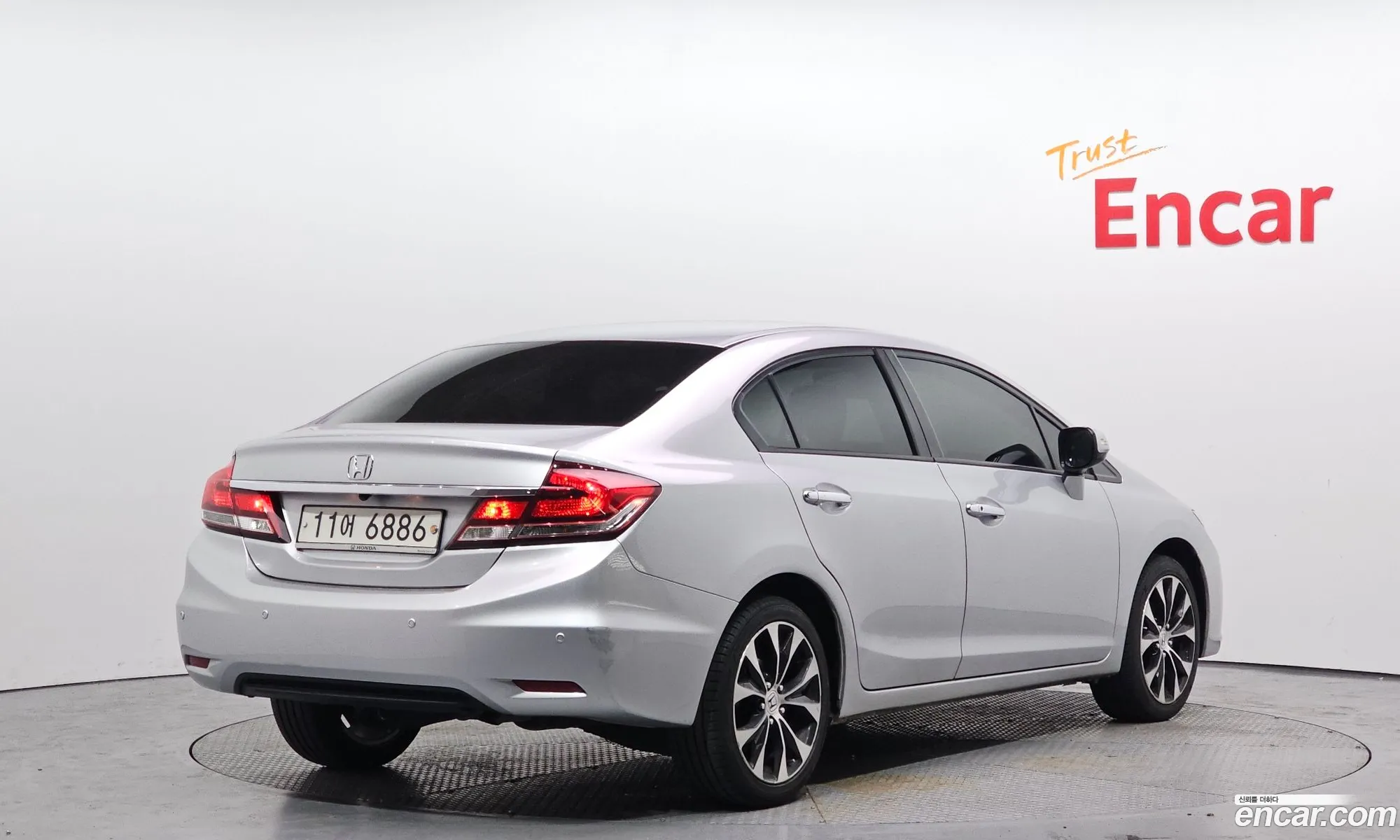 Honda Civic 2015 19XFB2670FE300092 — 6