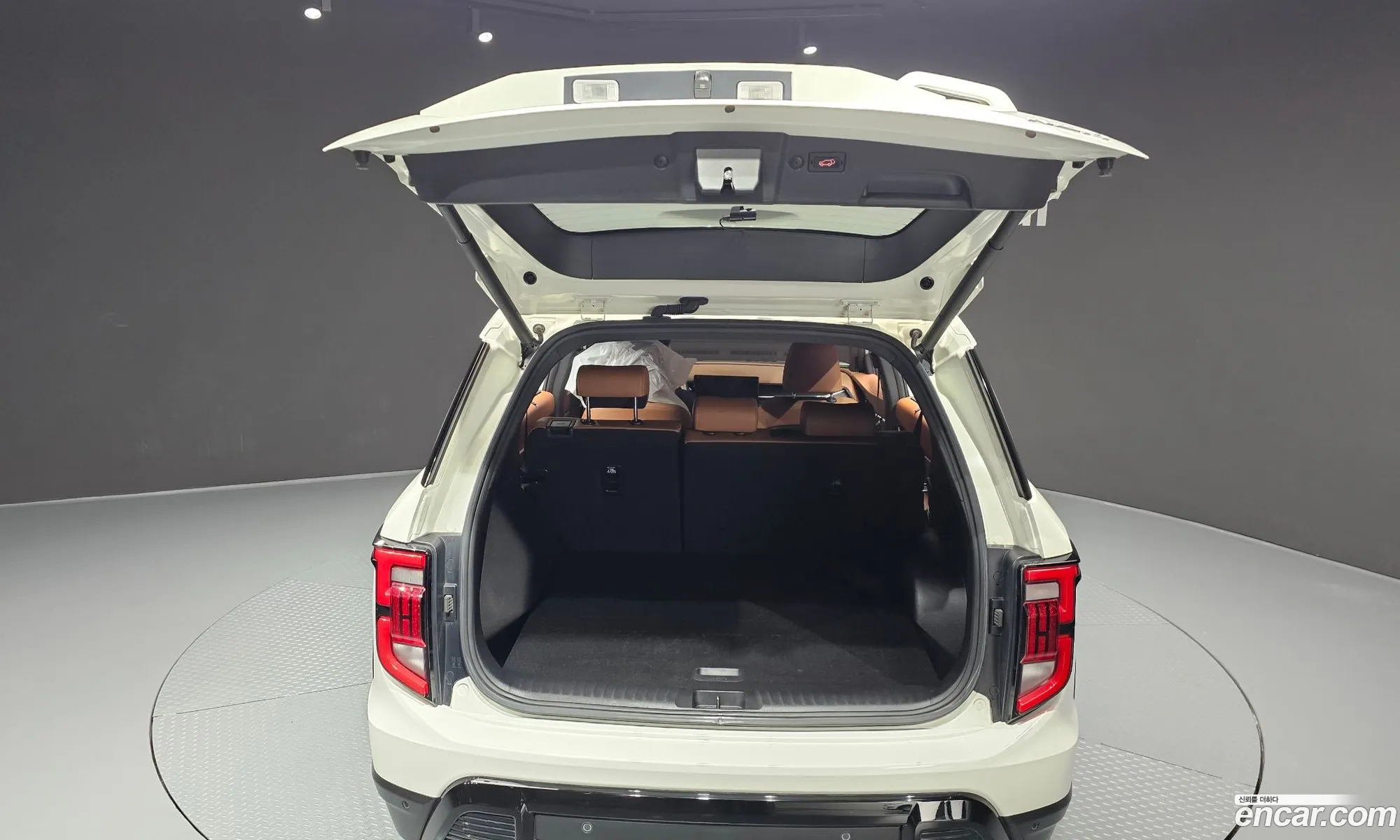 KG Mobility (SsangYong) Torres 2024 — 30