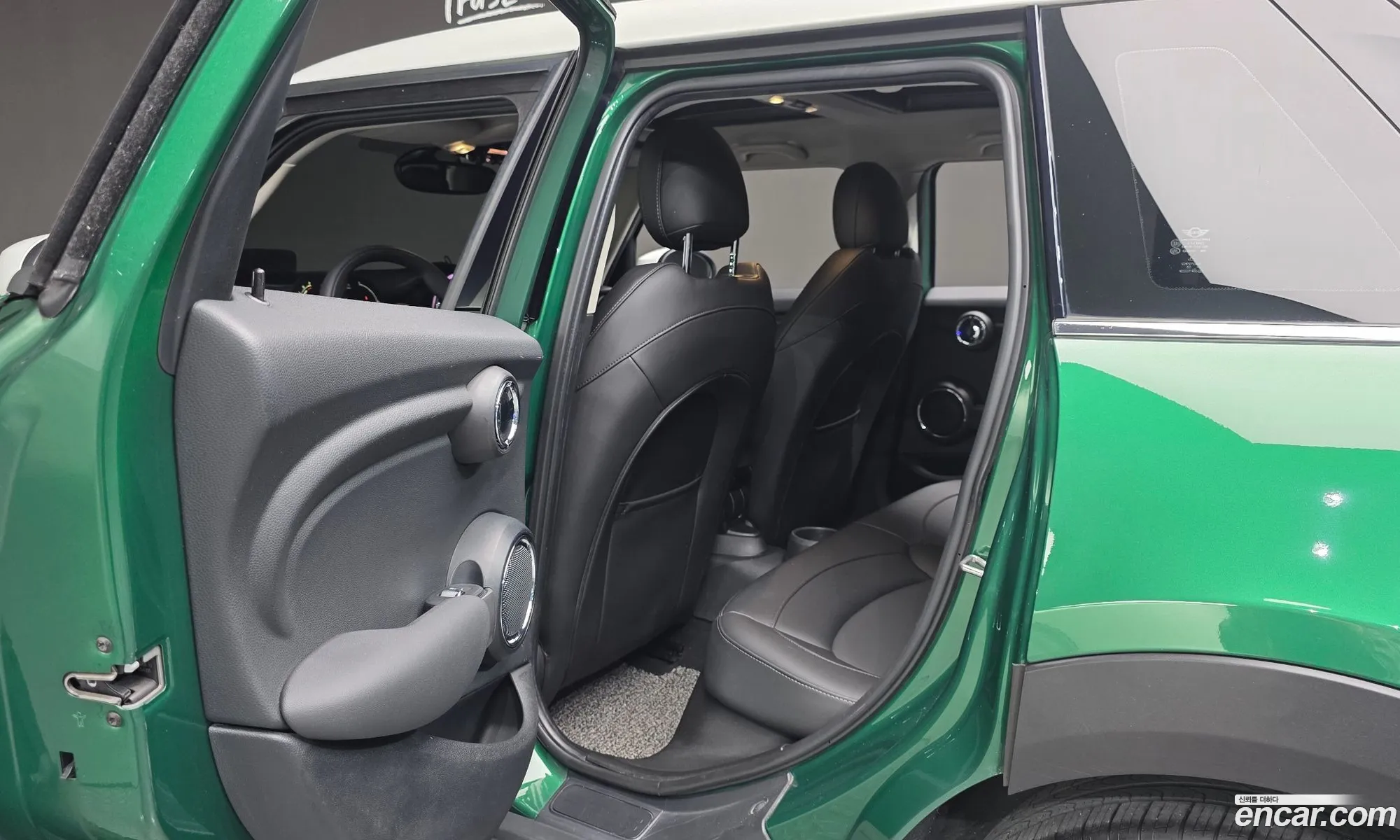 Mini Cooper 2021 WMWXV7100M2N91798 — 17