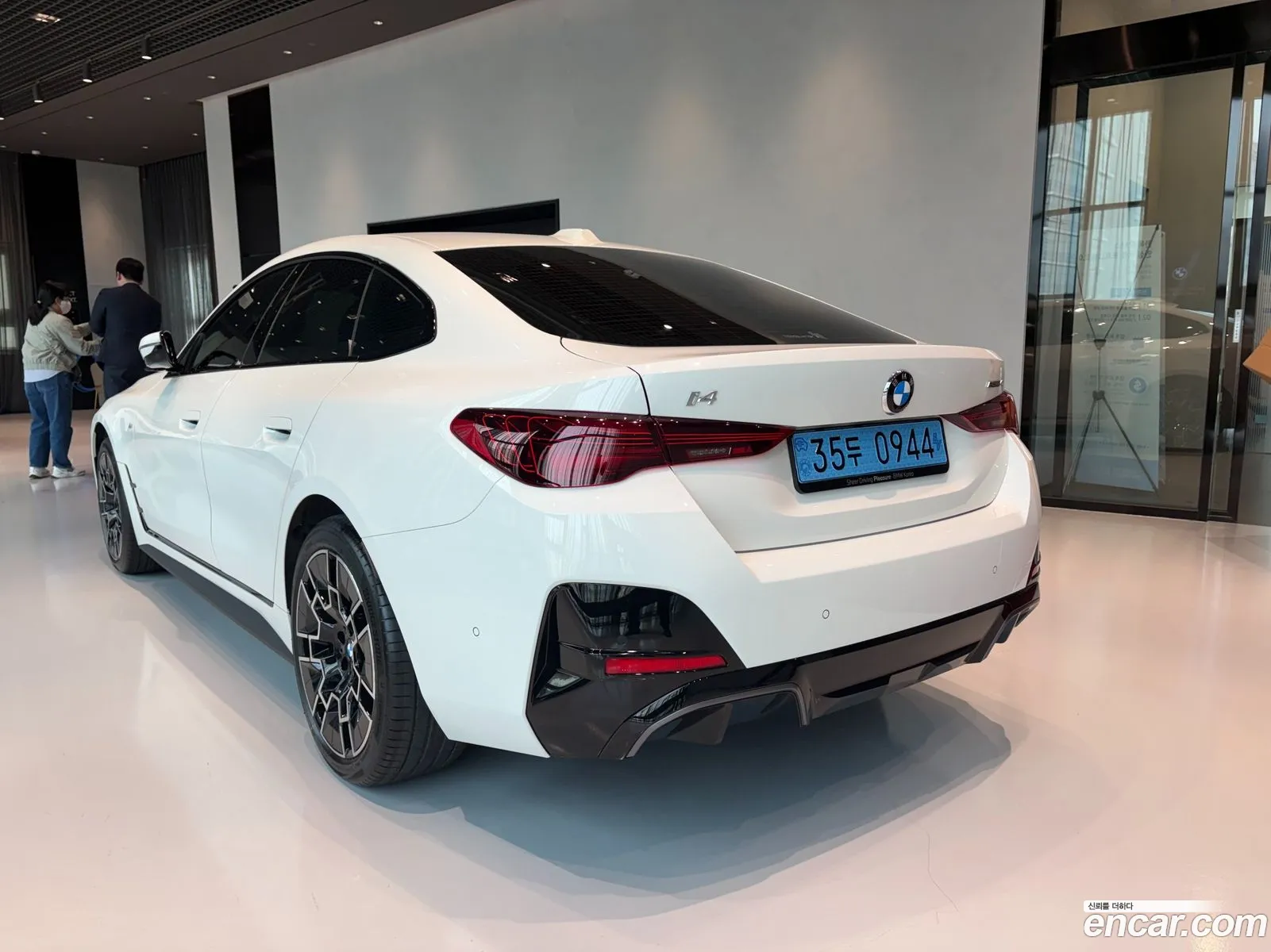 BMW i4 2026 — 10