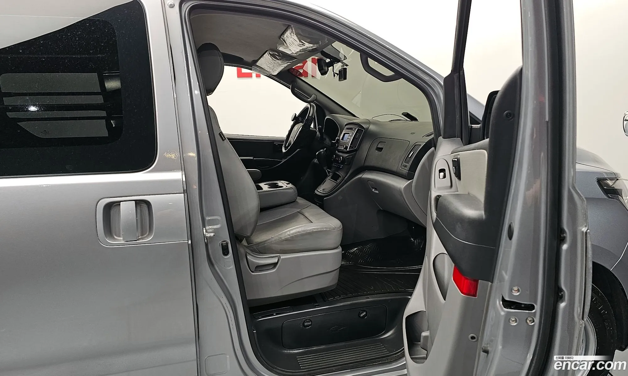 Hyundai Grand Starex 2020 — 20
