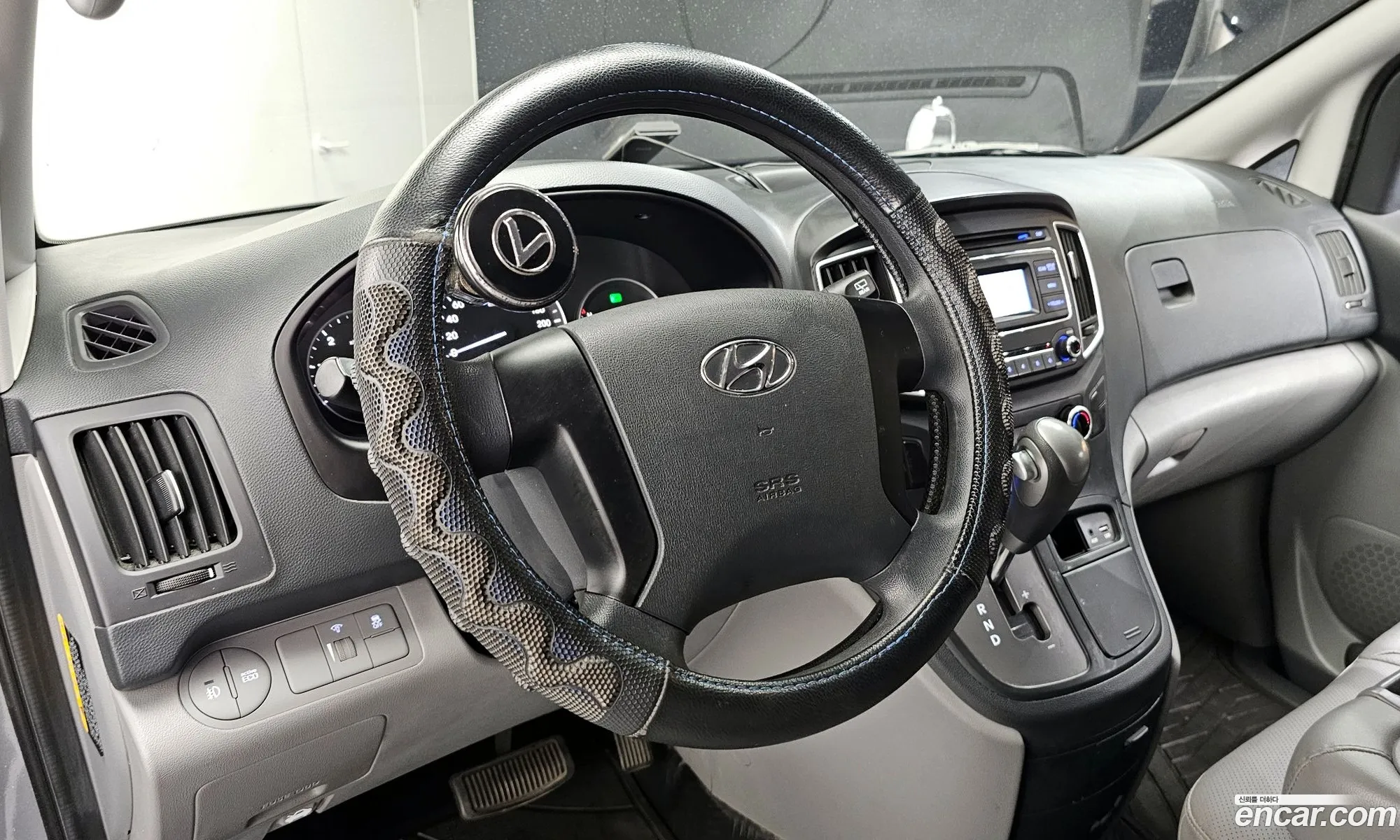 Hyundai Grand Starex 2020 — 16