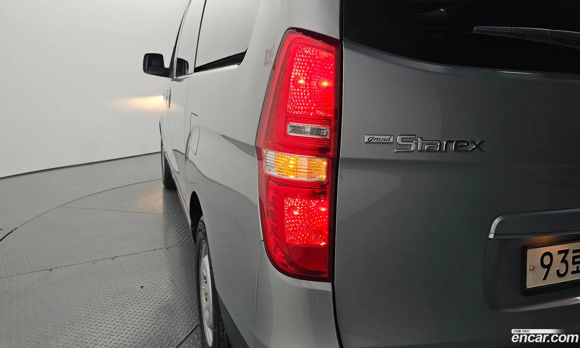 Hyundai Grand Starex 2020 — 22