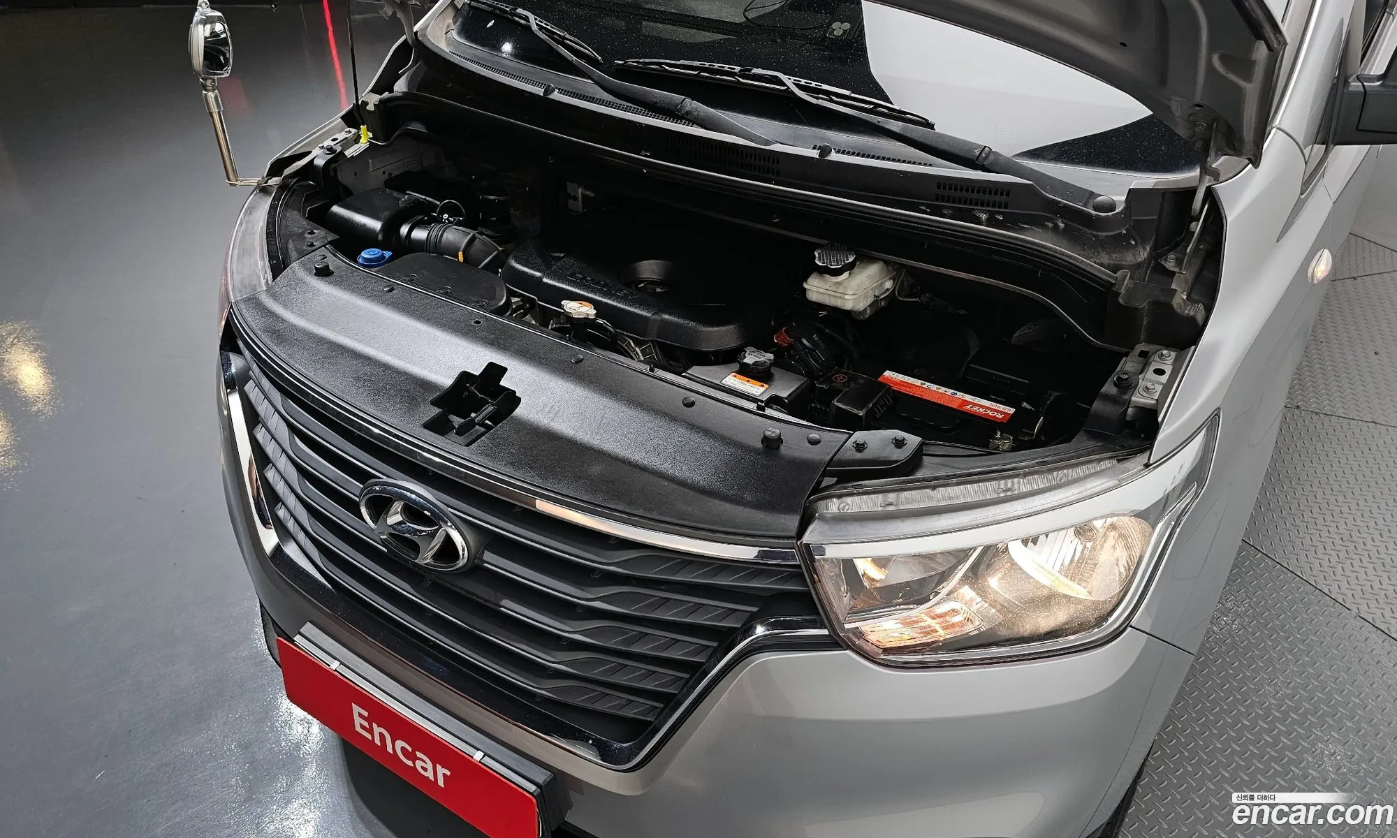 Hyundai Grand Starex 2020 — 19