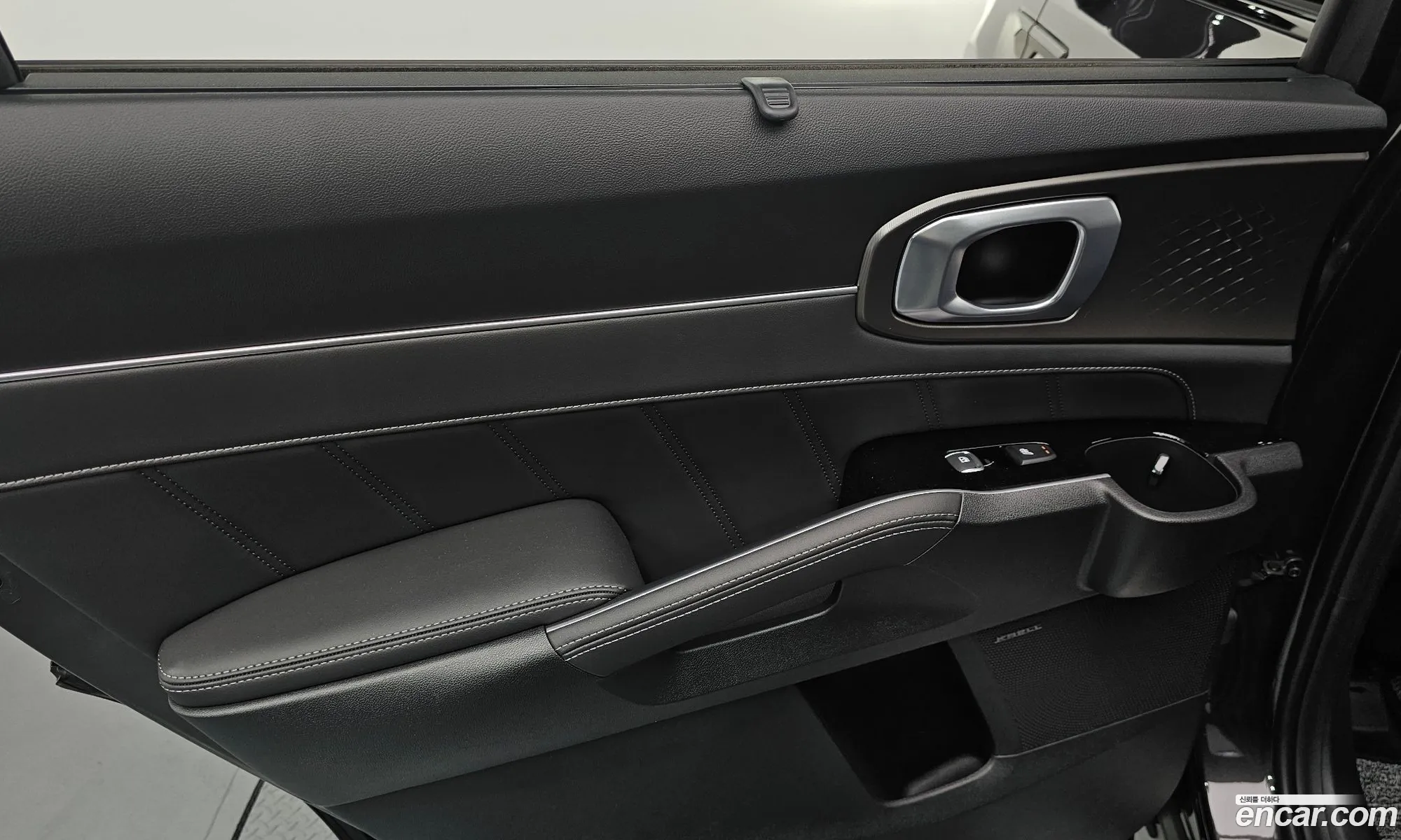 Kia Sorento 2025 — 28