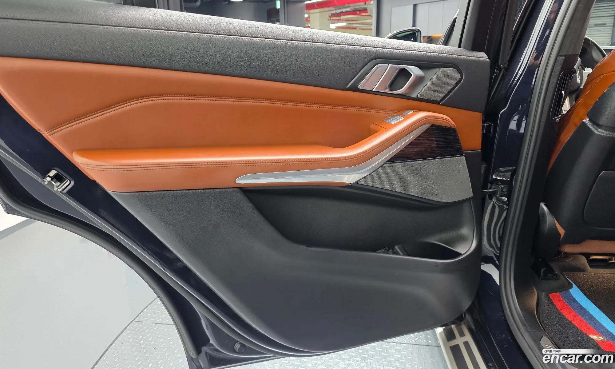 BMW X7 2020 WBACW8101L9D70513 — 6