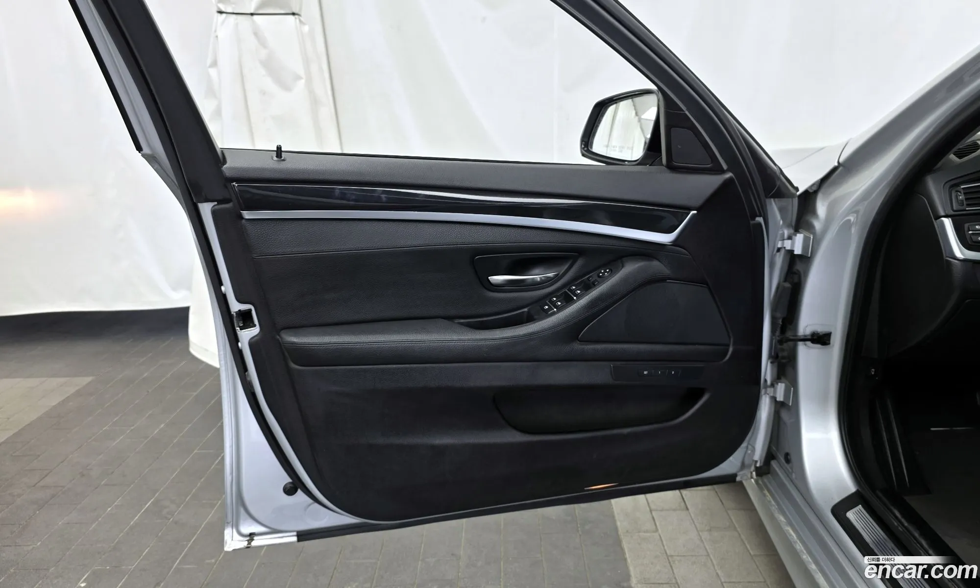 BMW 5 Series 2015 WBA5E7102GG156988 — 3