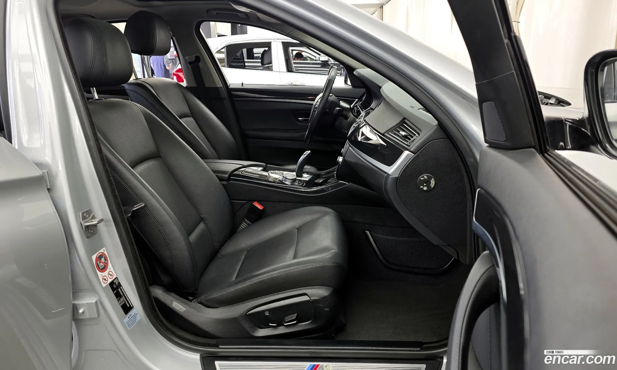 BMW 5 Series 2015 WBA5E7102GG156988 — 27