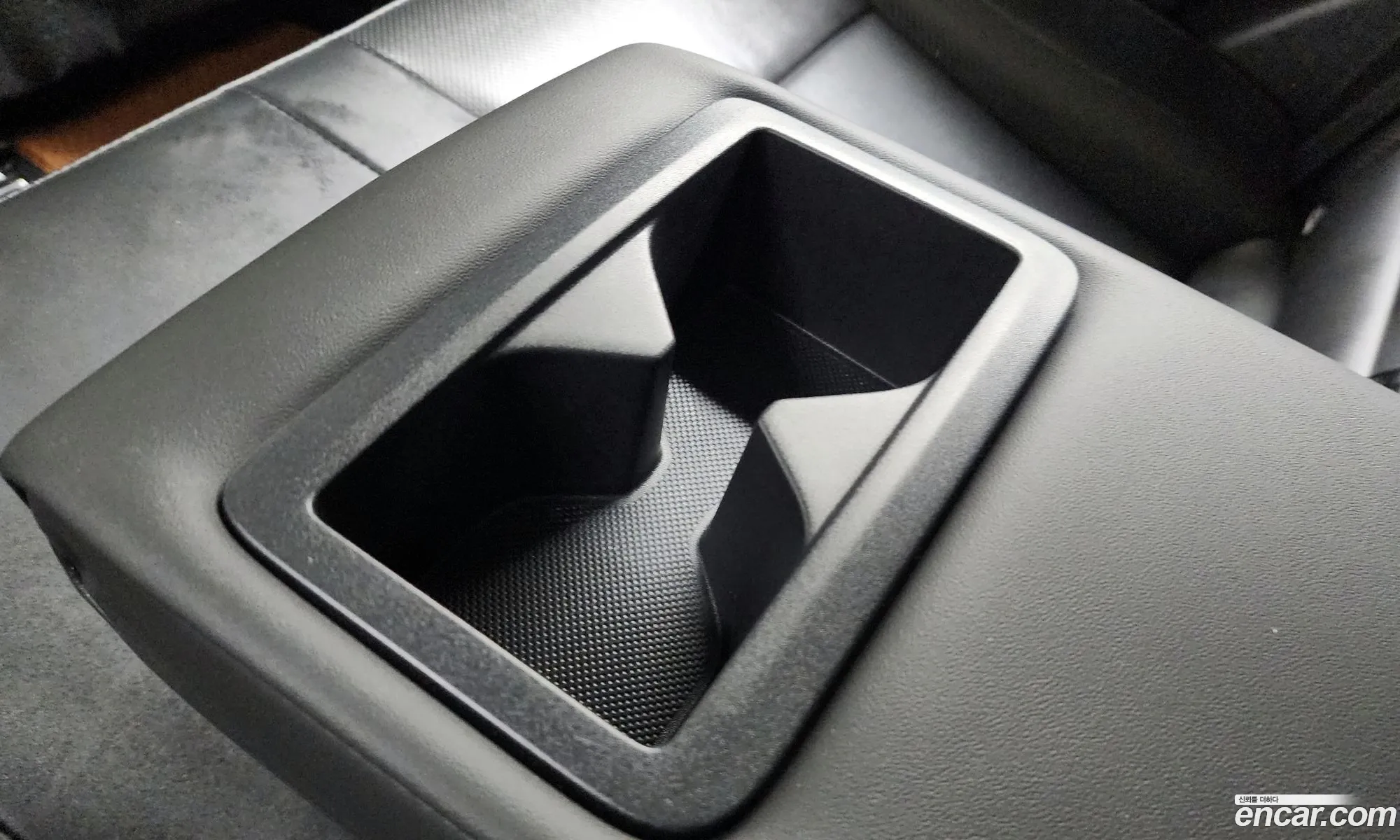 KG Mobility (SsangYong) Tivoli 2024 — 4