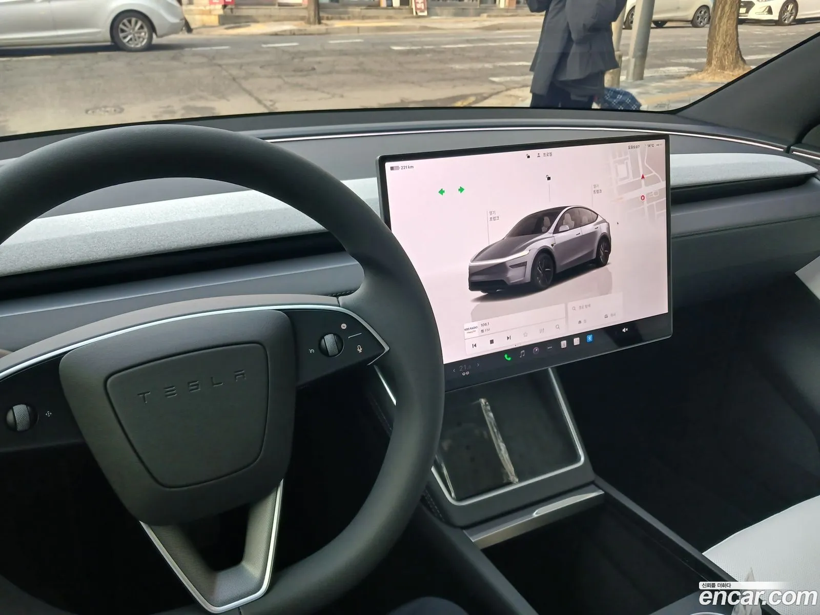 Tesla Model Y 2026 — 7
