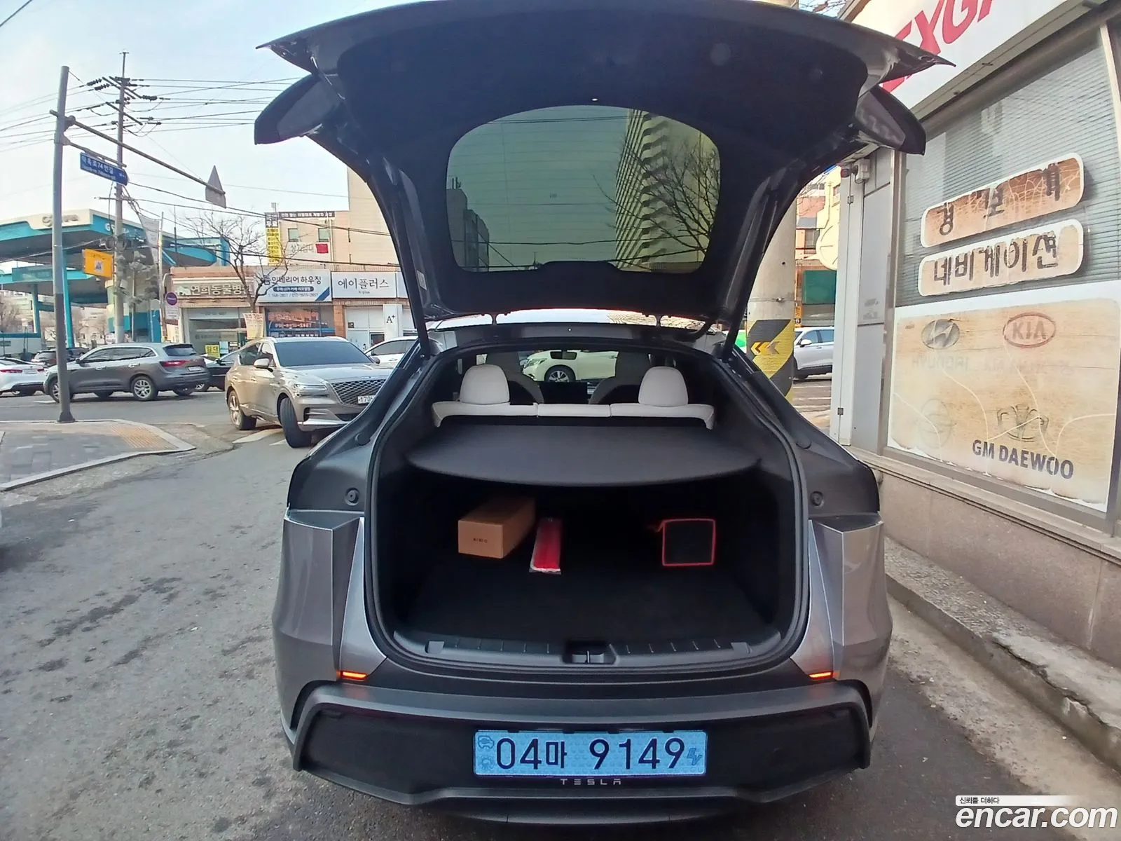 Tesla Model Y 2026 — 3