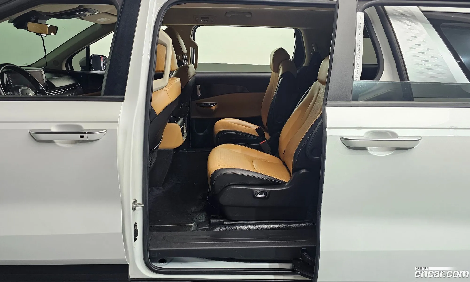 Kia Carnival 2020 — 7