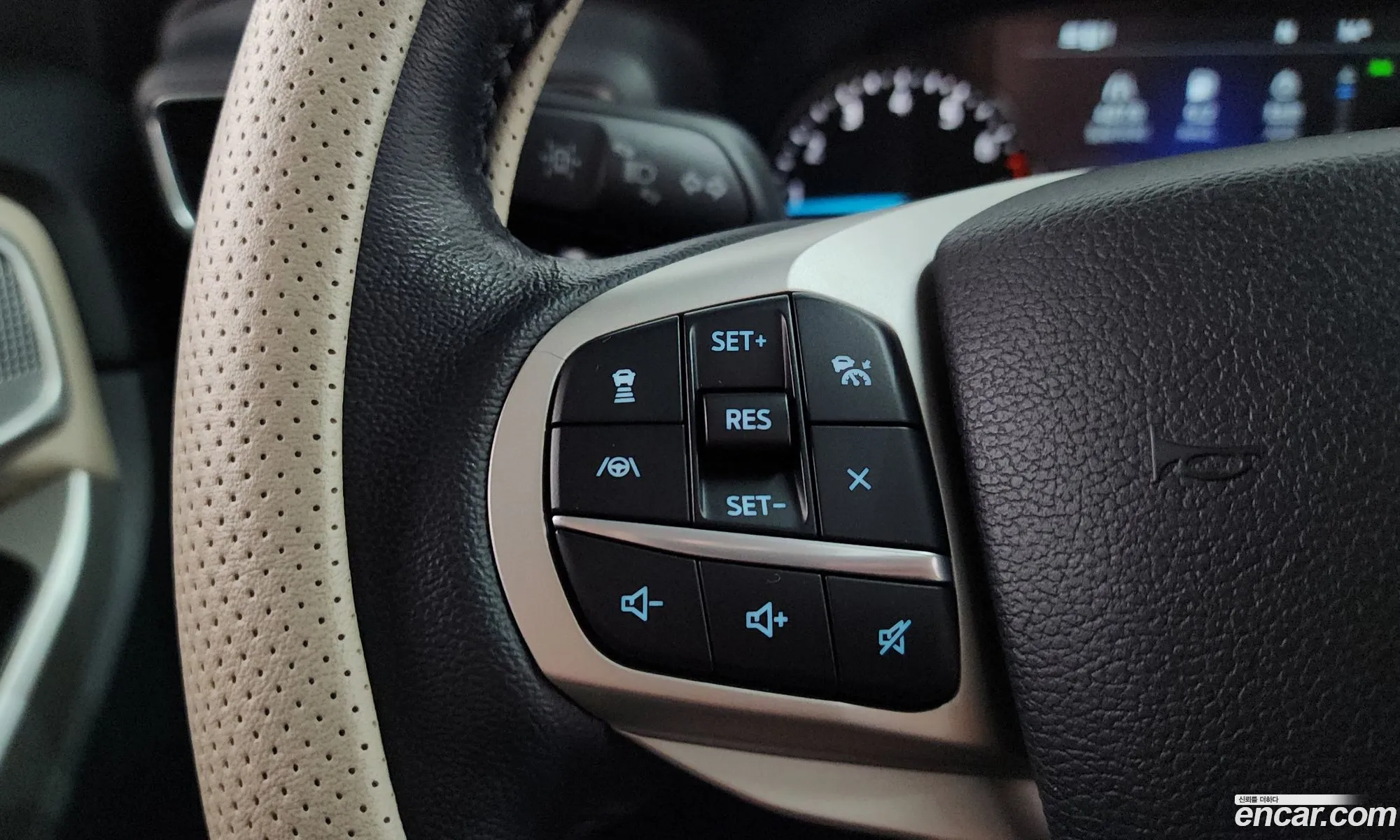 Ford Explorer 6th Gen 2021 1FMSK8FH9MGA98114 — 21