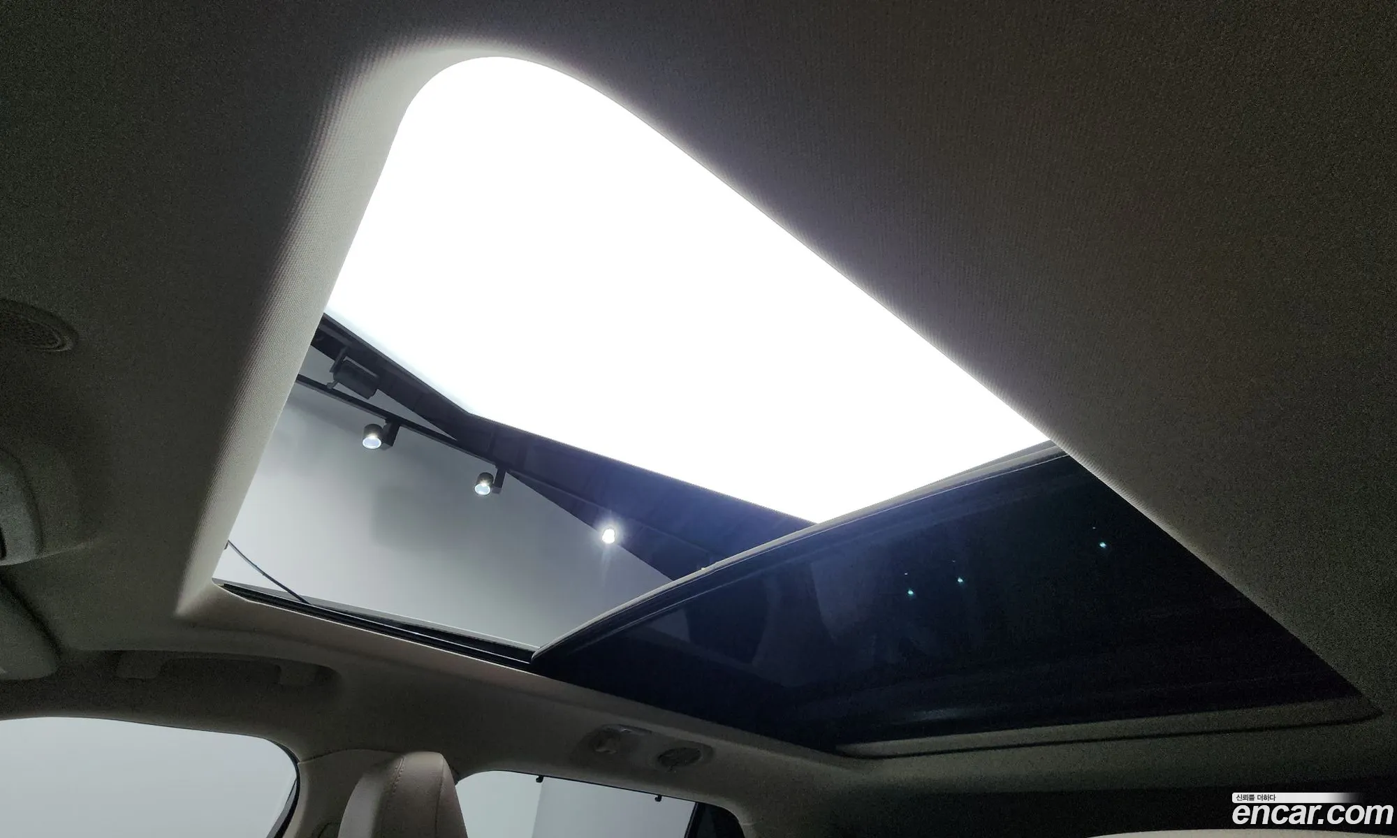 Ford Explorer 6th Gen 2021 1FMSK8FH9MGA98114 — 5