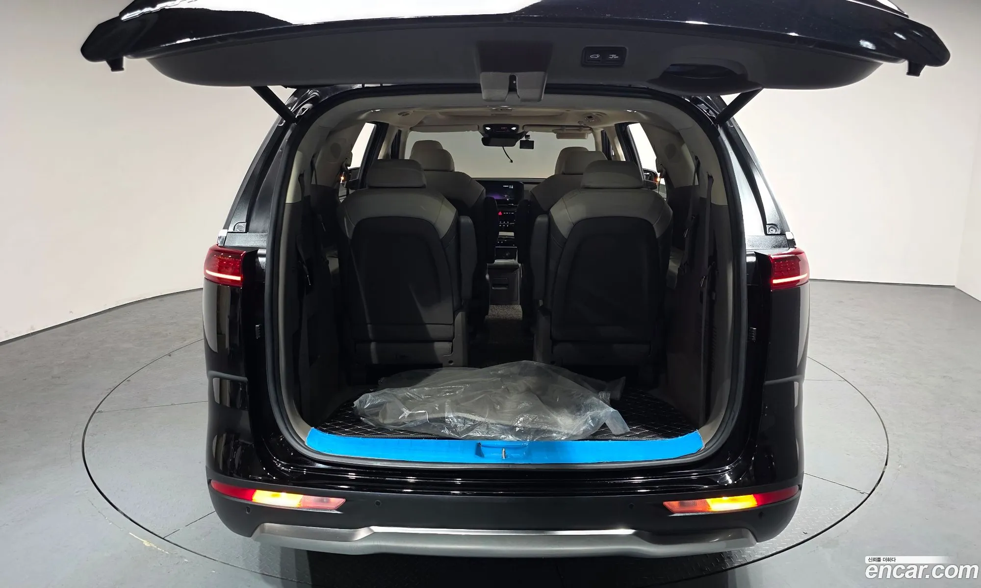 Kia Carnival 2022 — 6