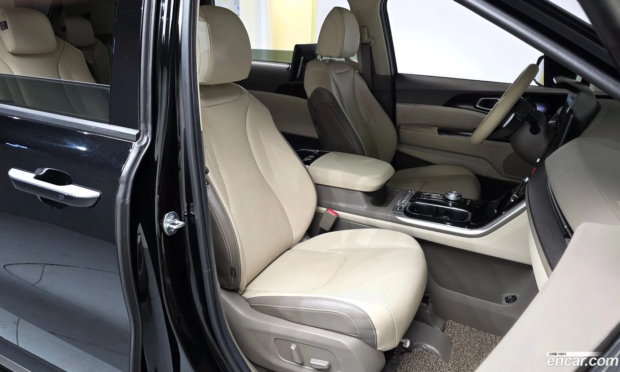 Kia Carnival 2022 — 35