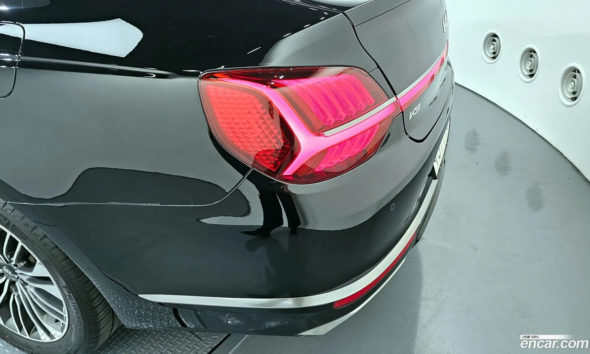 Kia K9 2023 — 15
