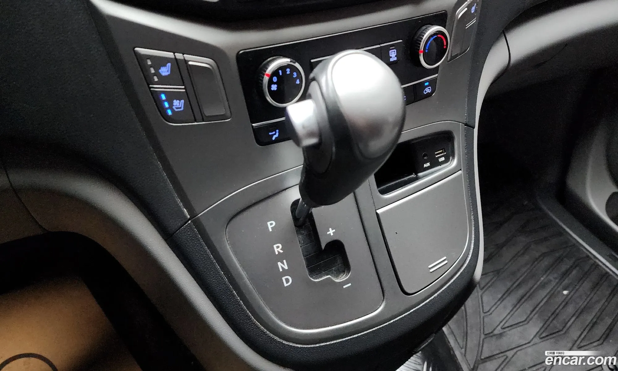 Hyundai Grand Starex 2019 — 2