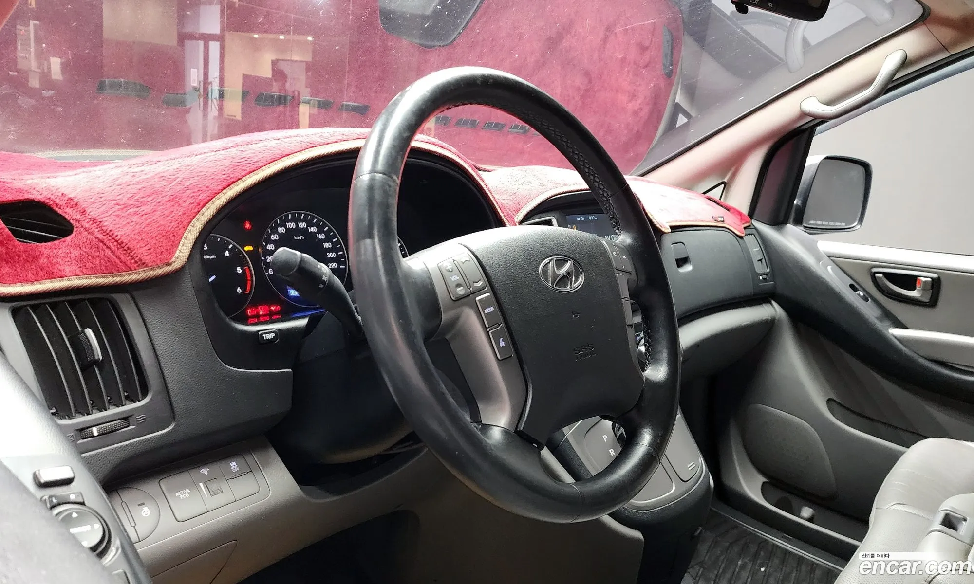 Hyundai Grand Starex 2019 — 18