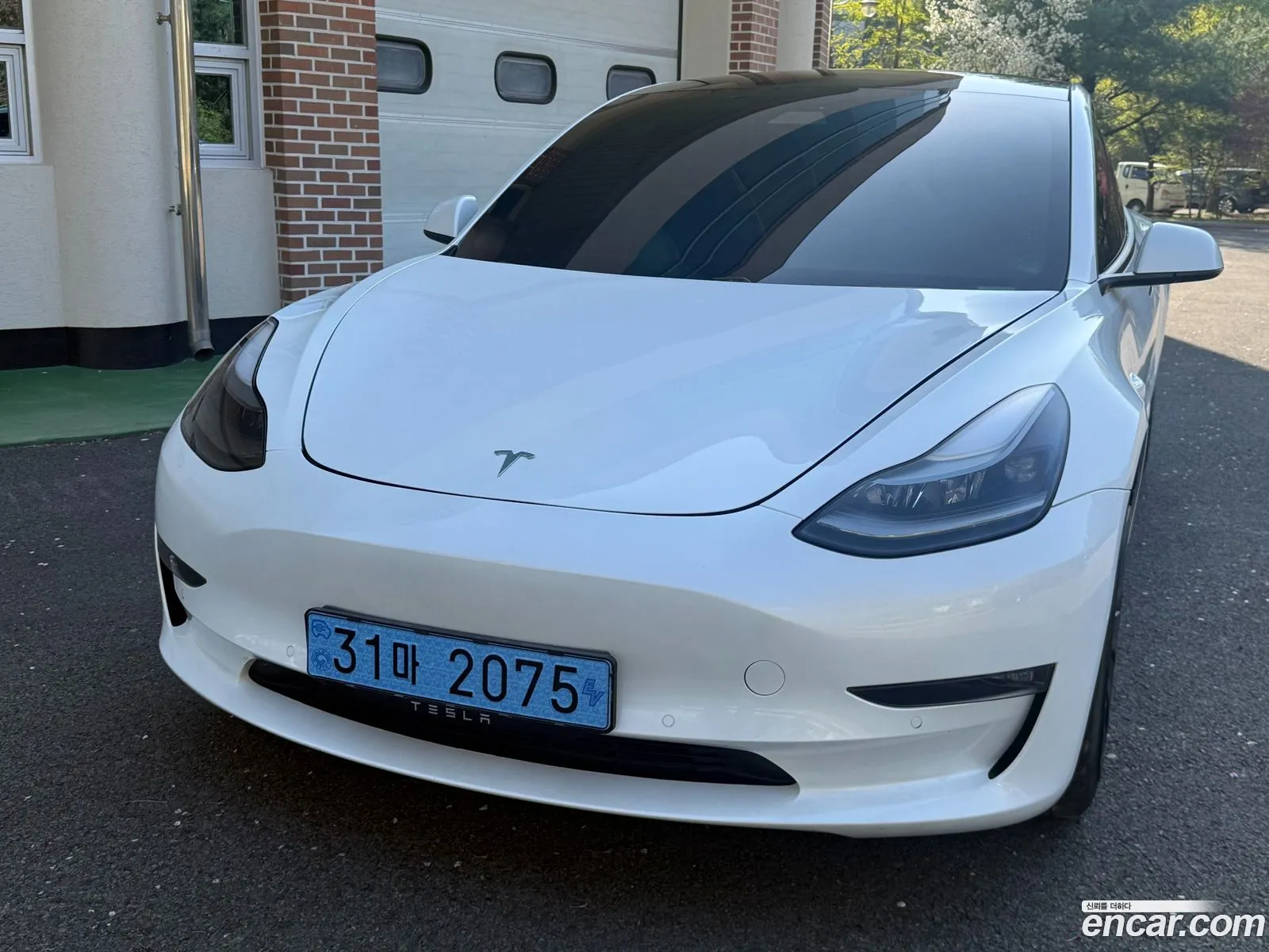 Tesla Model 3 2021 — 16