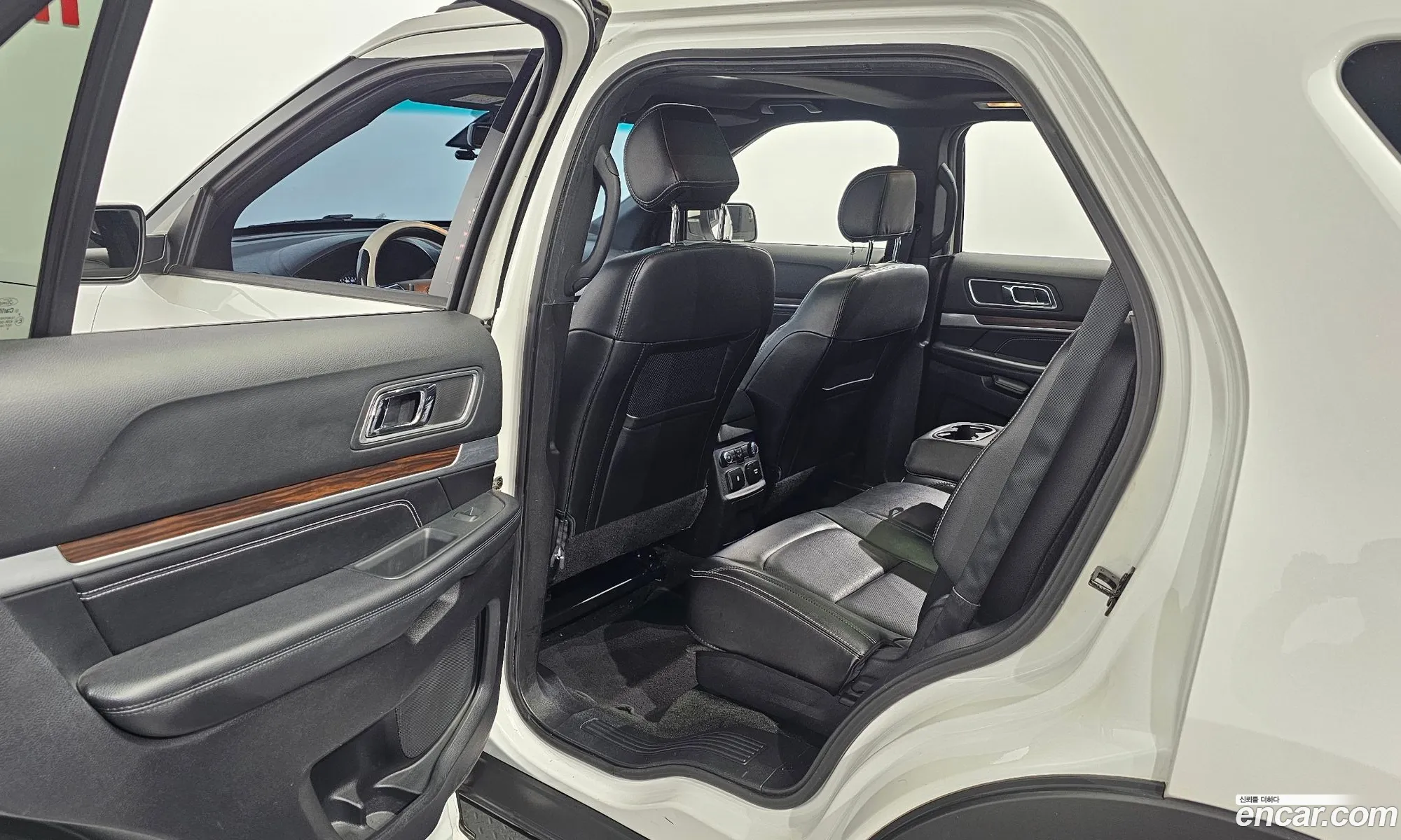 Ford Explorer 2016 1FM5K8FH7GGC68438 — 18
