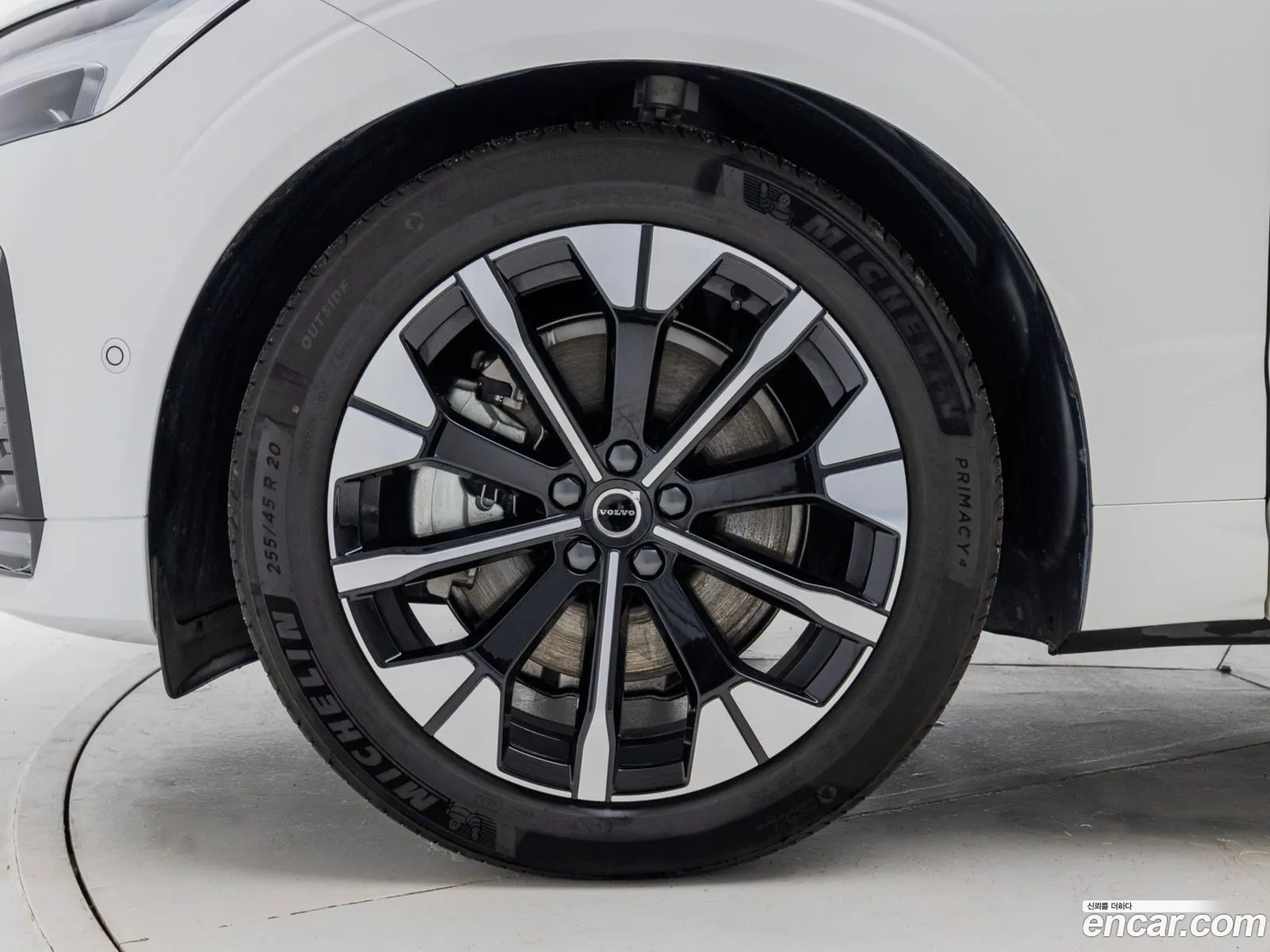 Volvo XC60 2025 — 11