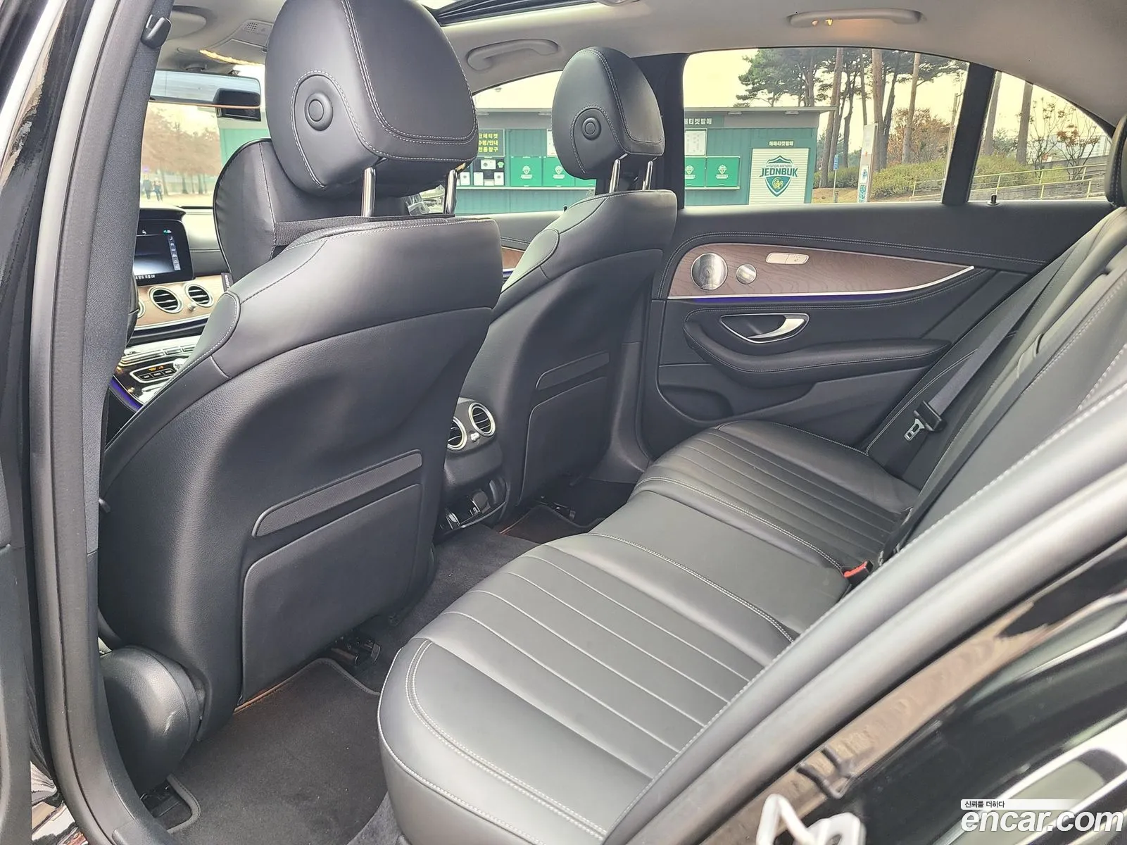 Mercedes-Benz E-Class W213 2020 — 11