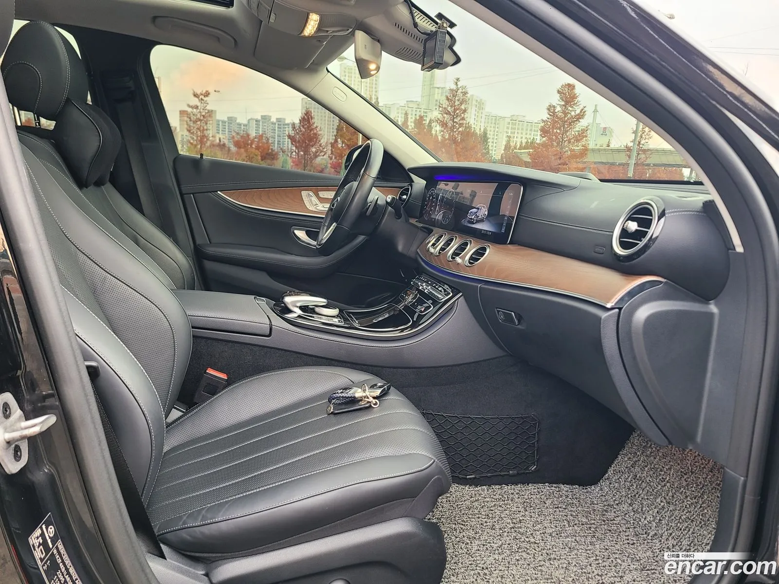 Mercedes-Benz E-Class W213 2020 — 18