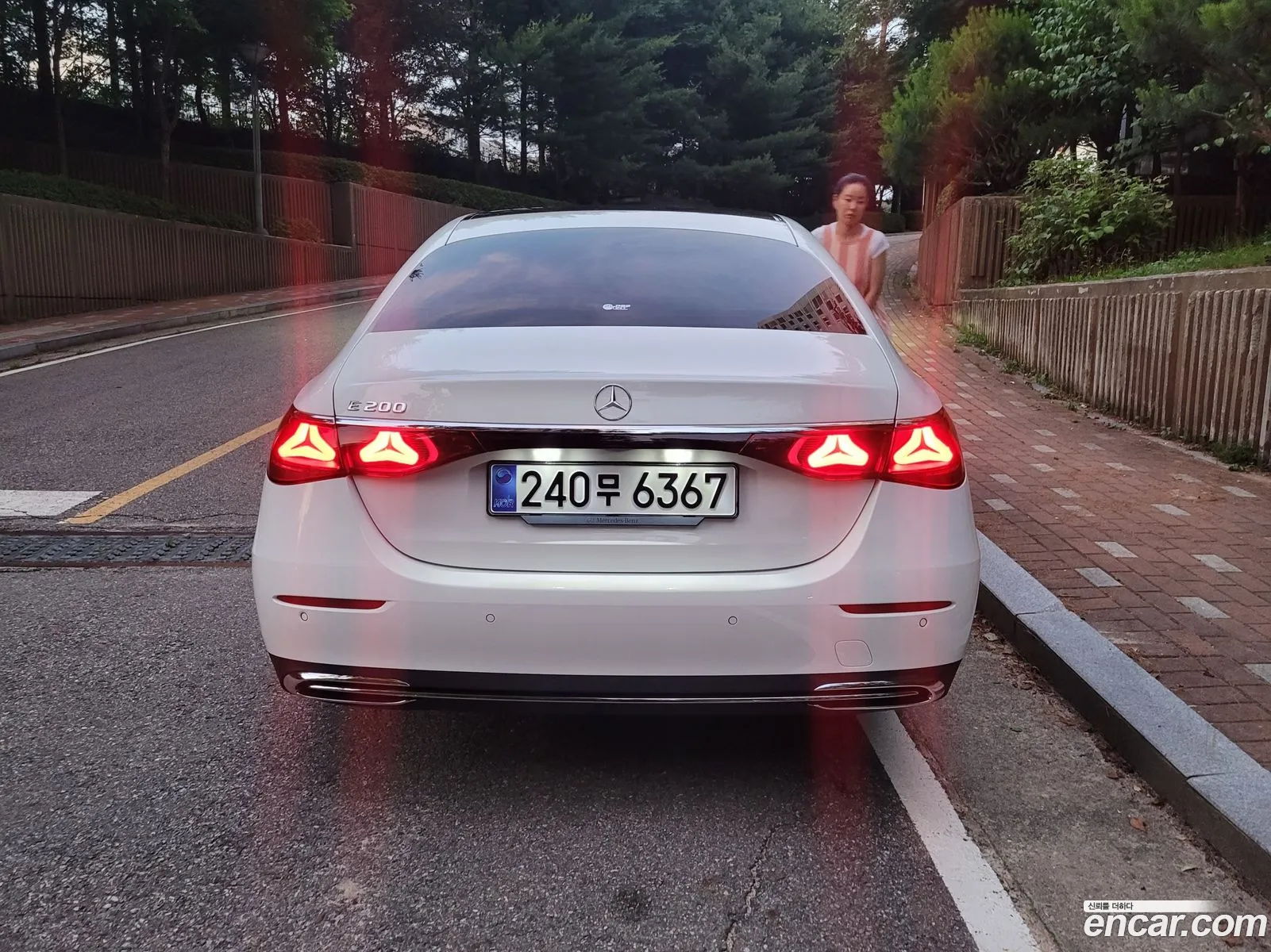 Mercedes-Benz E-Class W214 2025 — 8