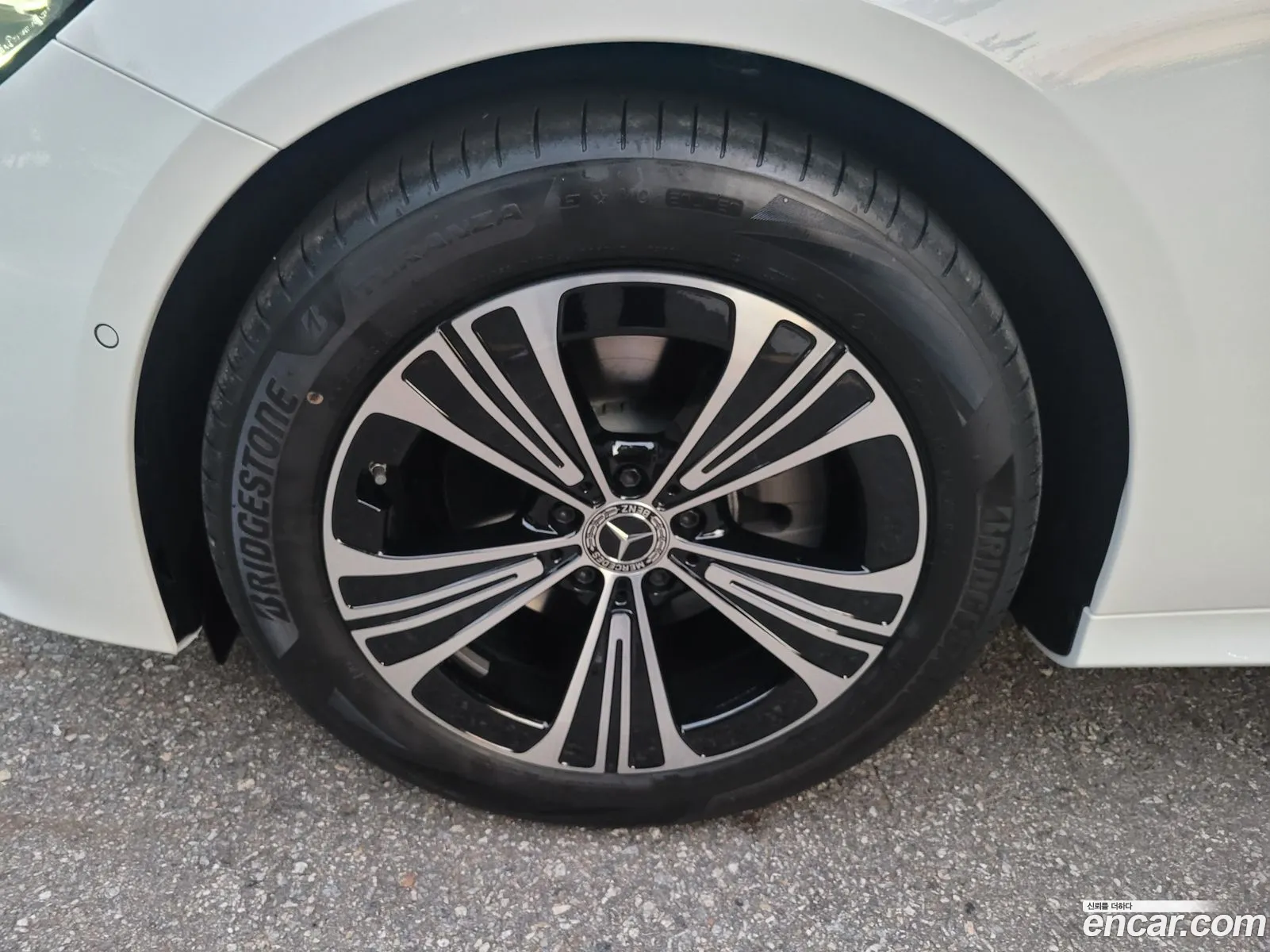 Mercedes-Benz E-Class W214 2025 — 3