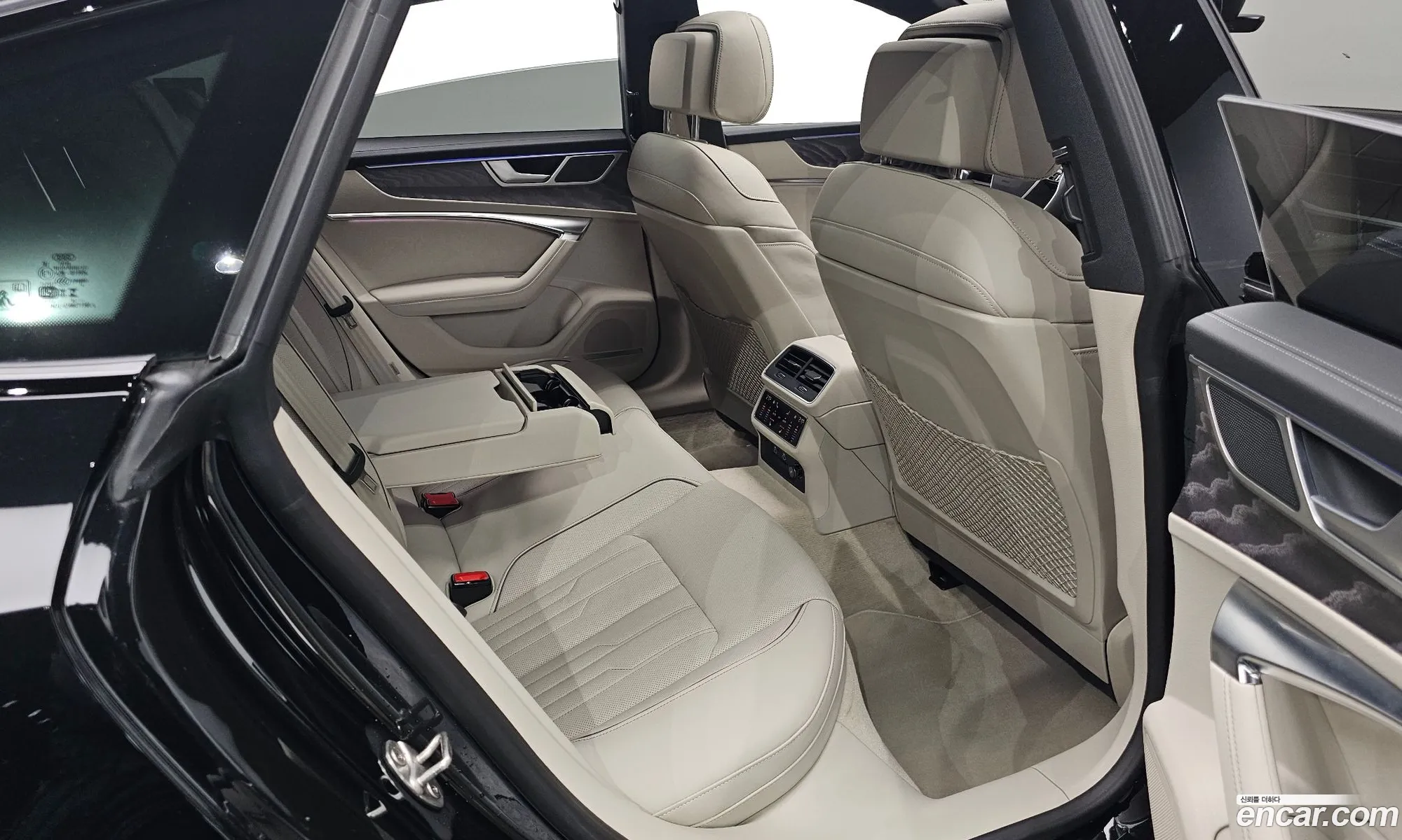 Audi A7 2025 WAUZZZF20SN037613 — 9