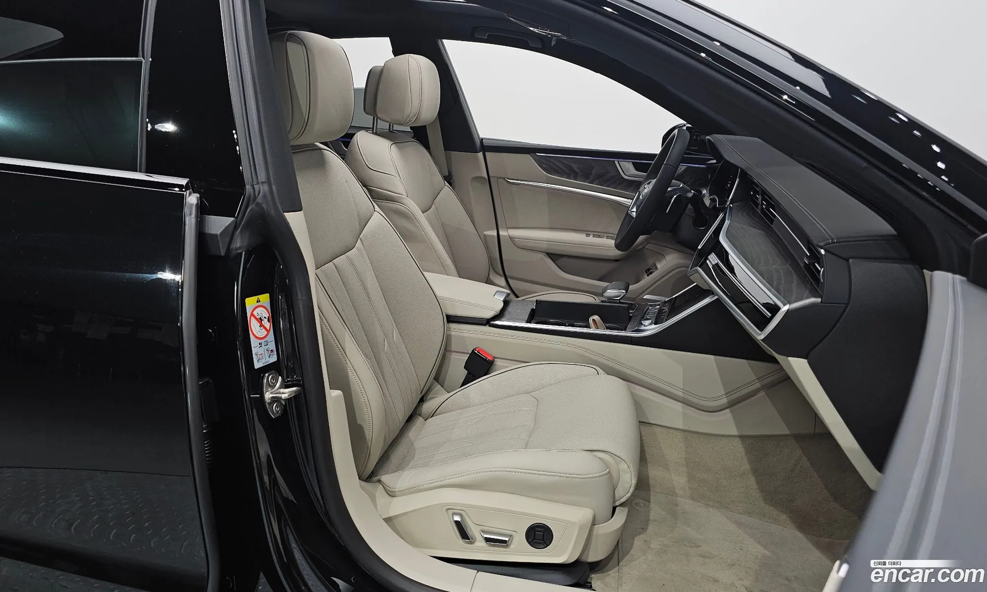Audi A7 2025 WAUZZZF20SN037613 — 18
