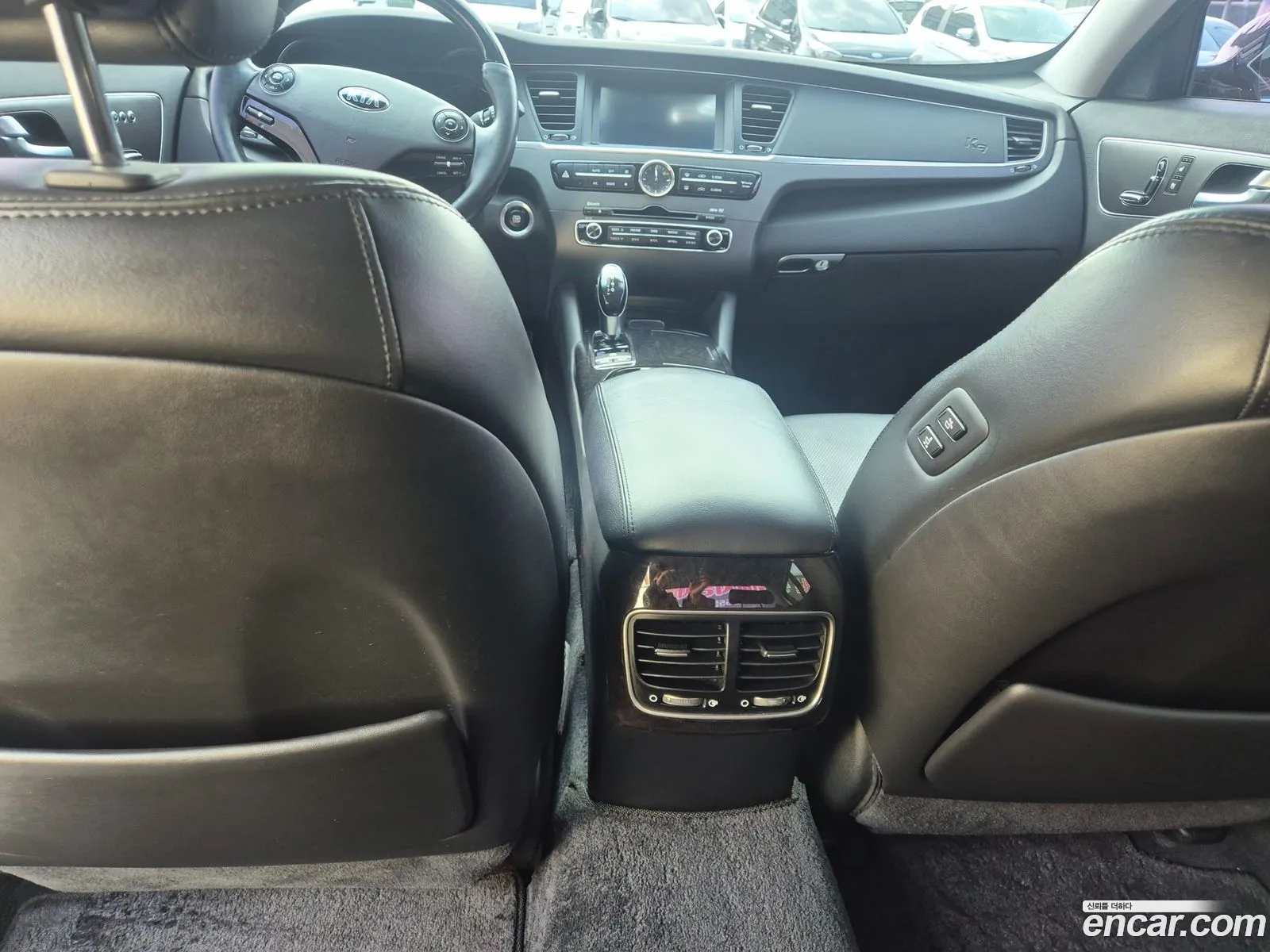 Kia K9 2013 — 9